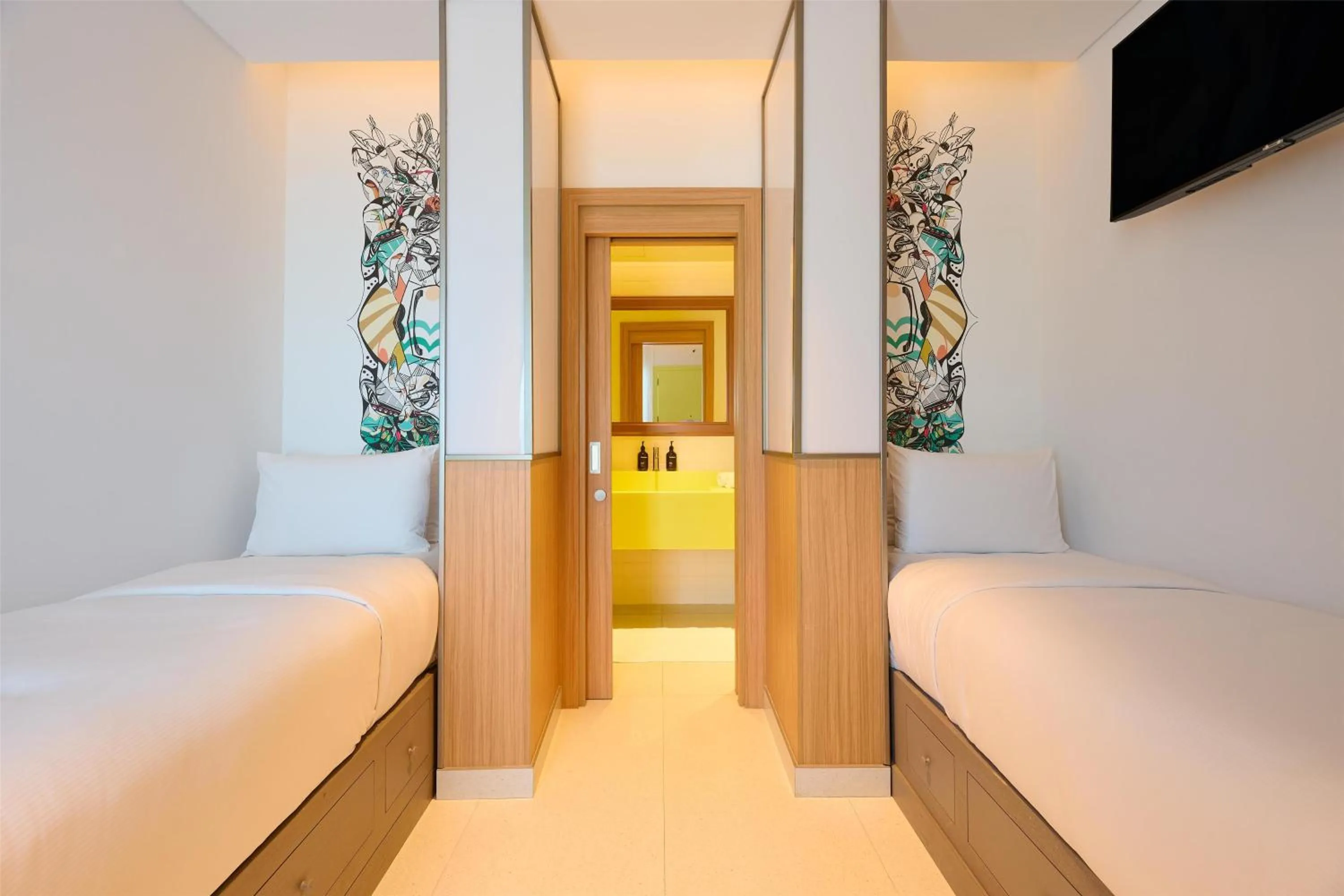 Bed in Fuwairit Kite Beach, Tapestry Collection By Hilton