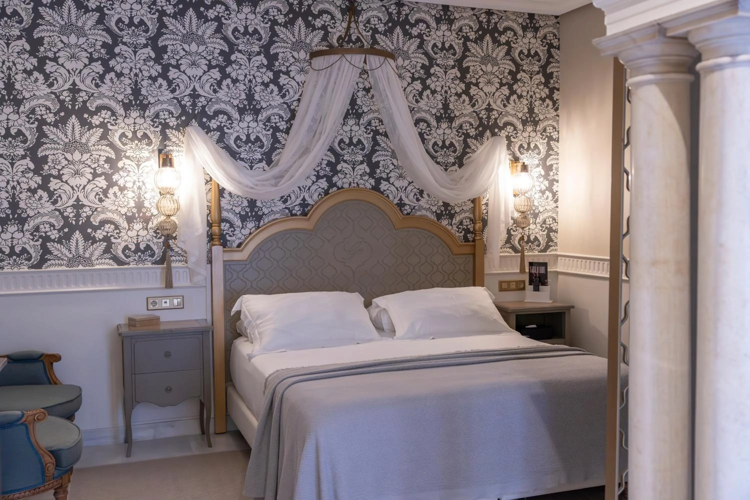 Bed in Hotel Gravina 51