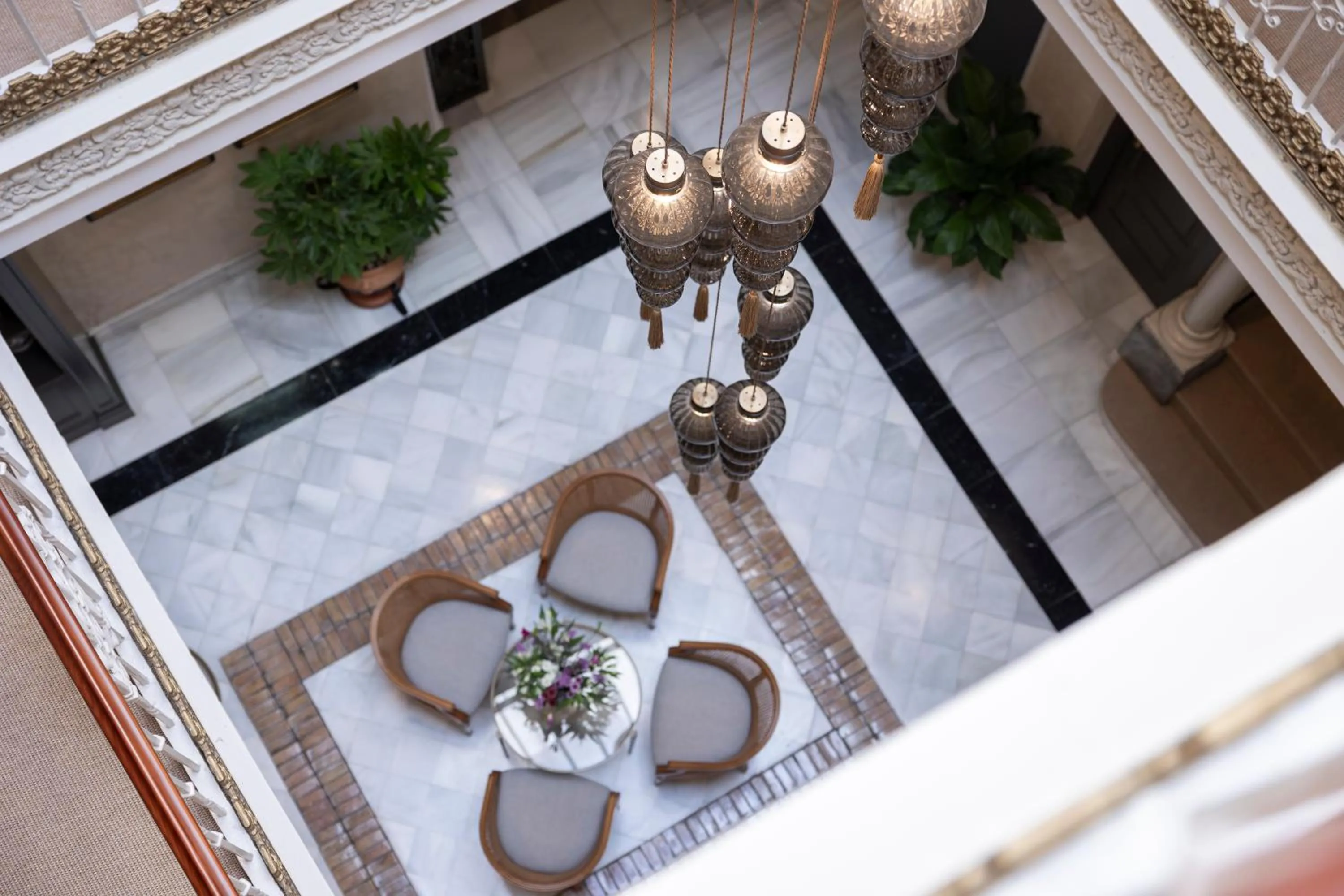 Patio in Hotel Gravina 51