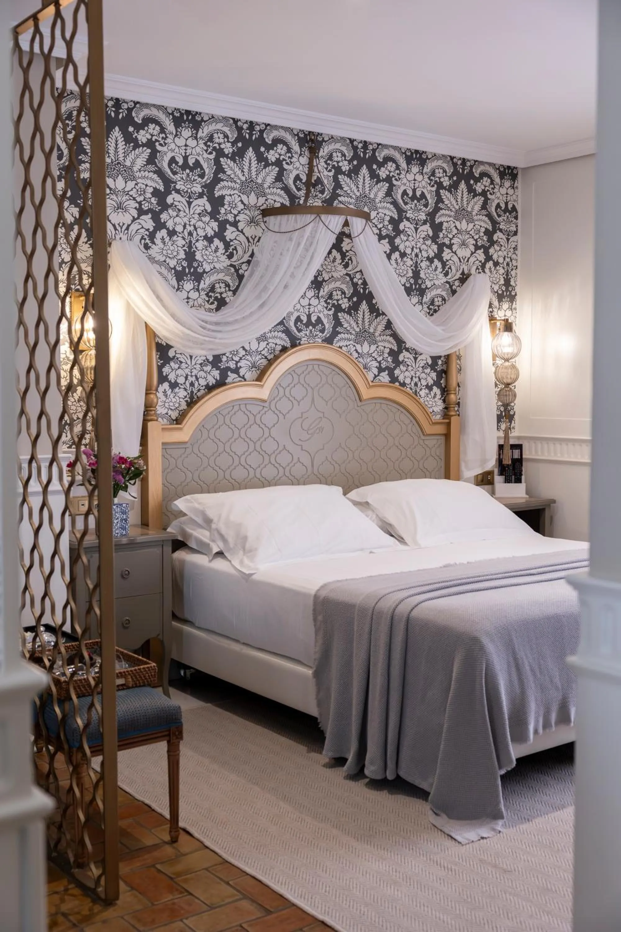 Bed in Hotel Gravina 51