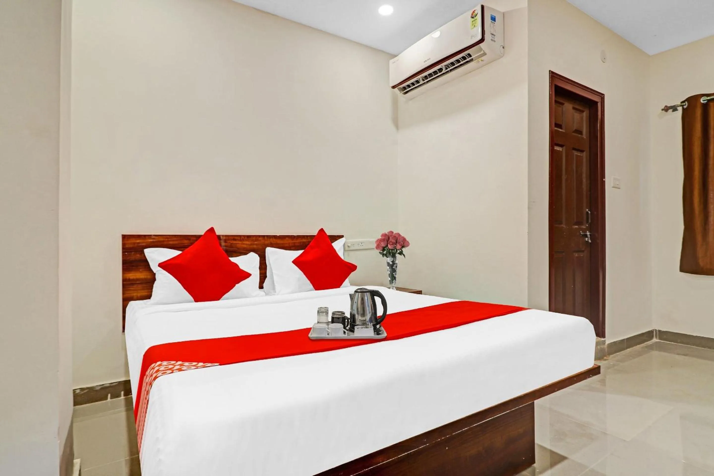 Bedroom, Bed in Hotel O Night Eye