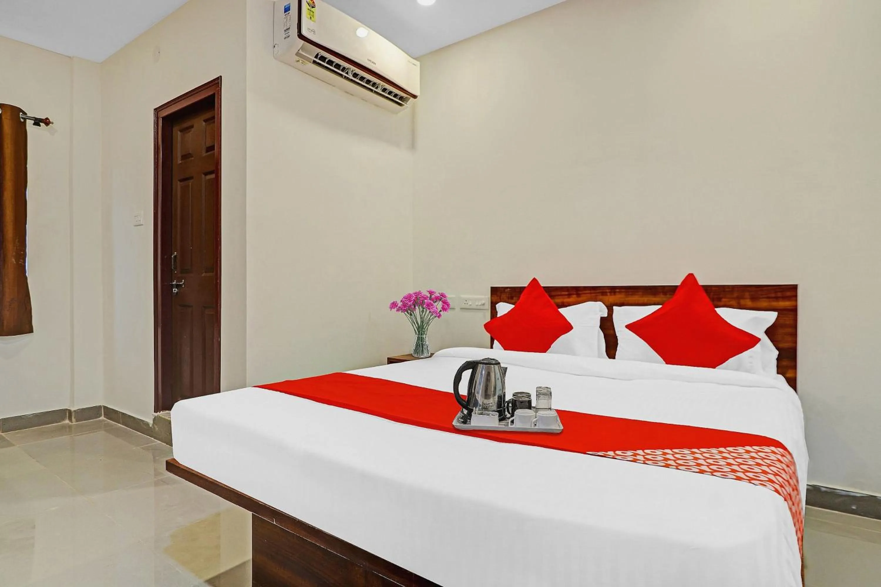 Bedroom, Bed in Hotel O Night Eye