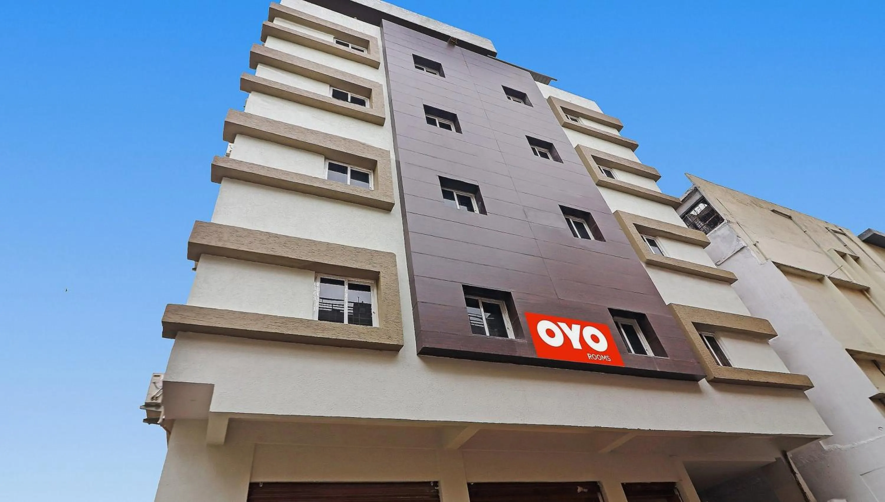 Facade/entrance in Hotel O Night Eye