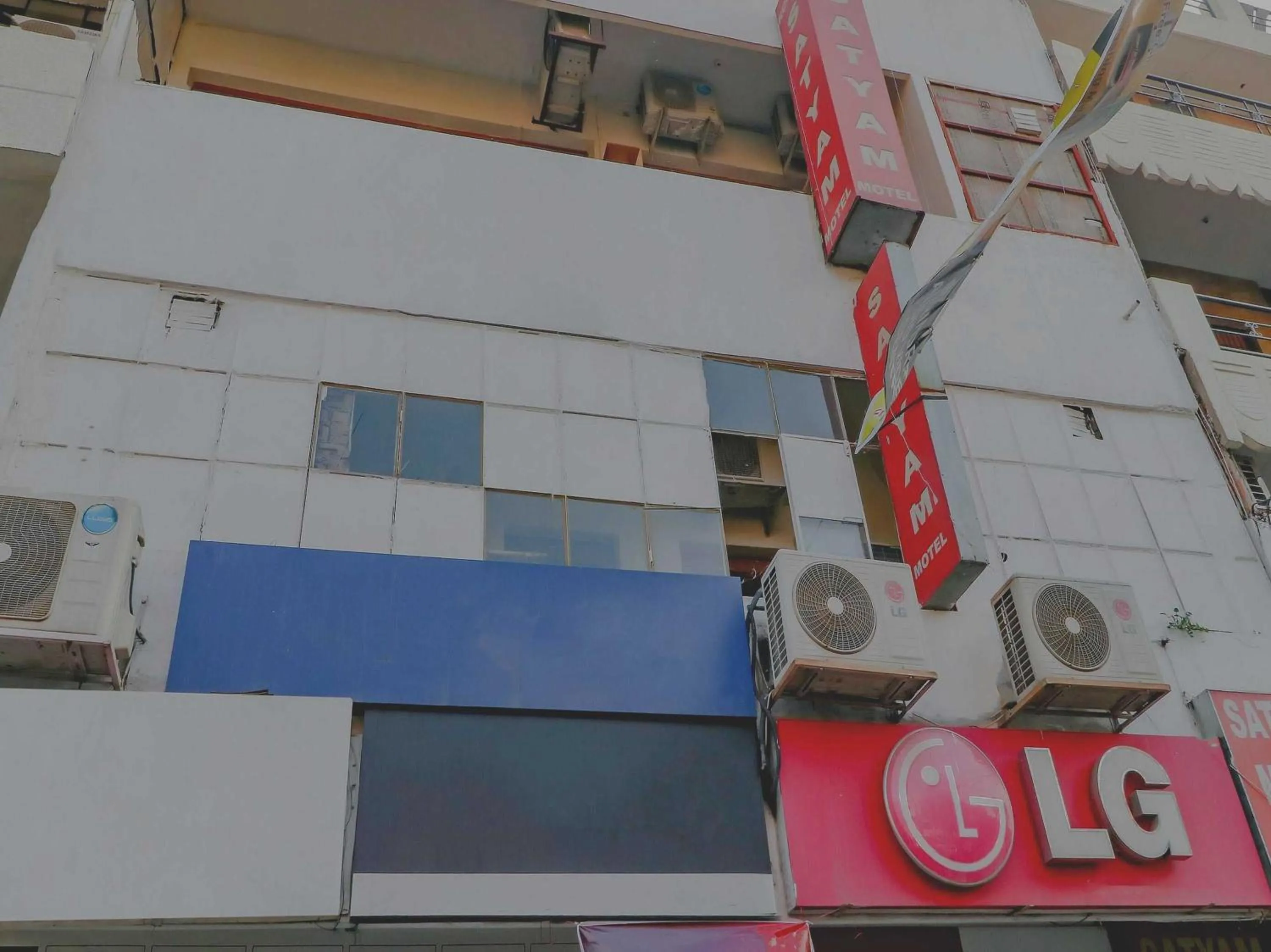 Facade/entrance in Hotel O Sameer Residency