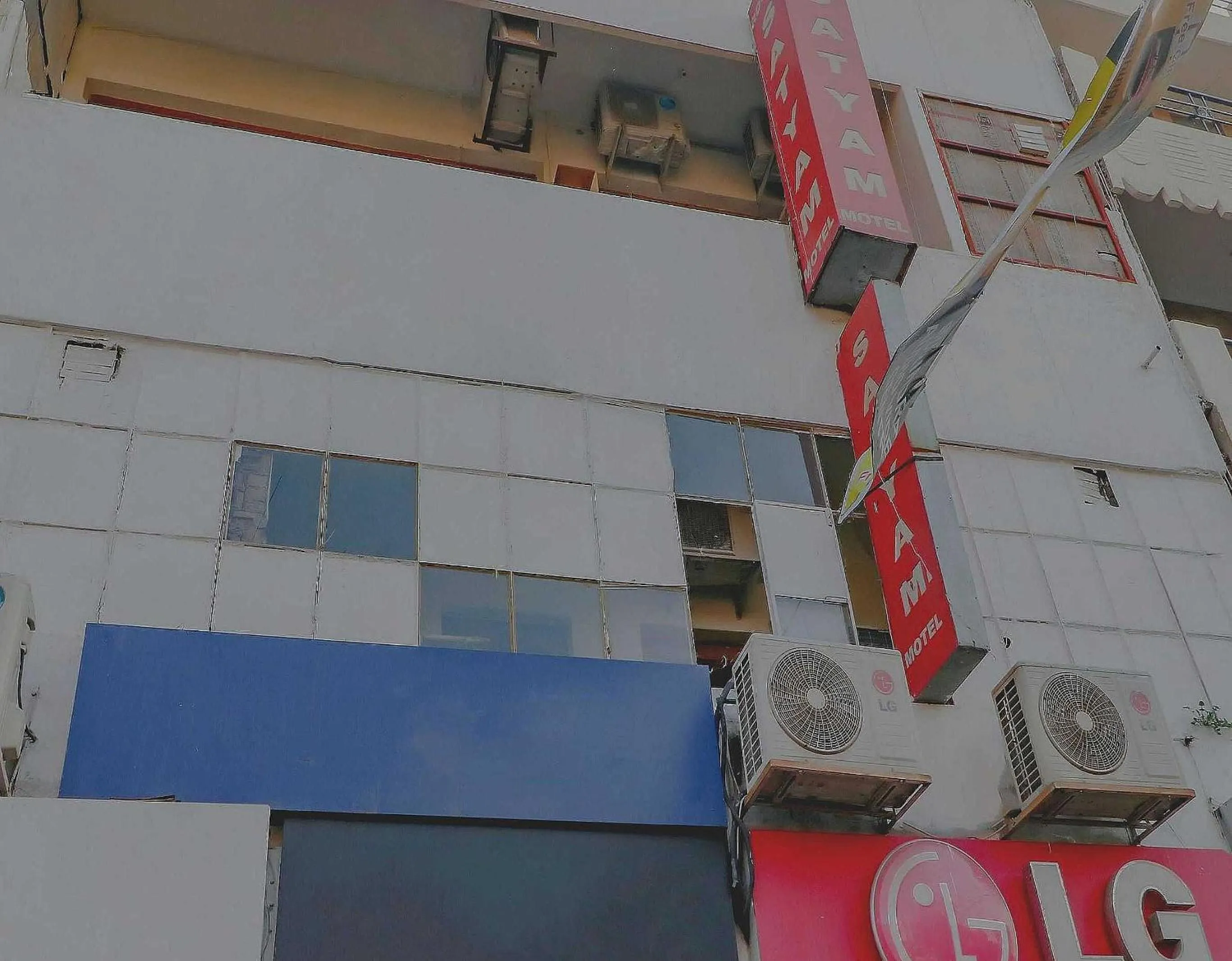 Facade/entrance in Hotel O Sameer Residency