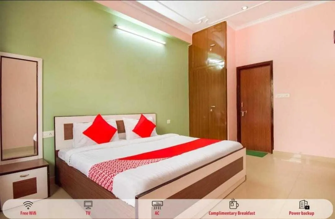 Bedroom, Bed in Hotel O by OYO CASTLE HOME STAY