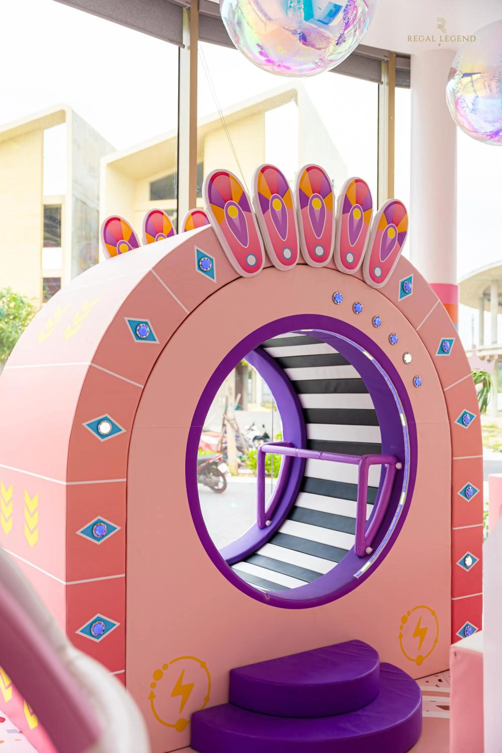 Regal Collection House