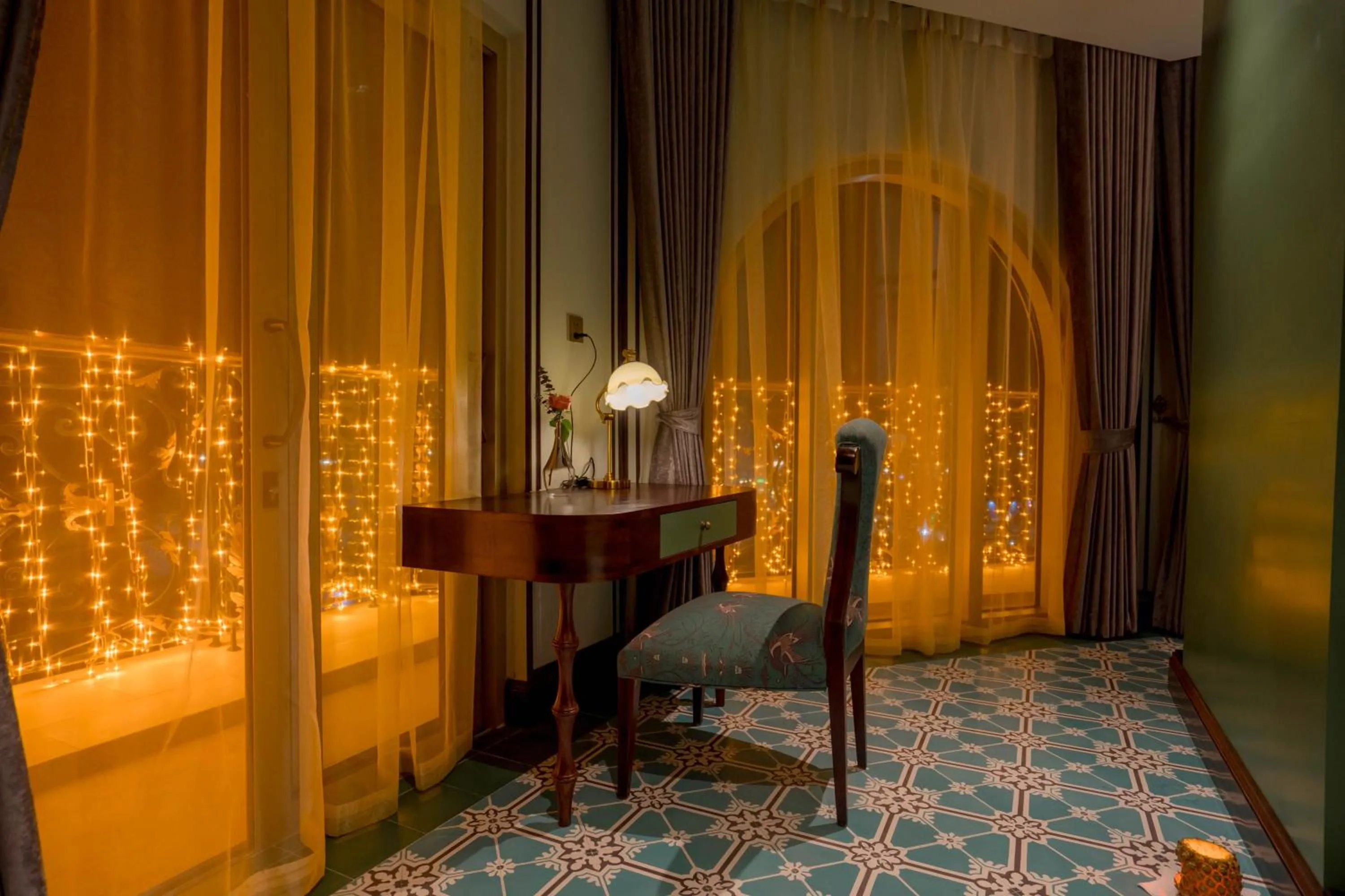 Regal Collection House