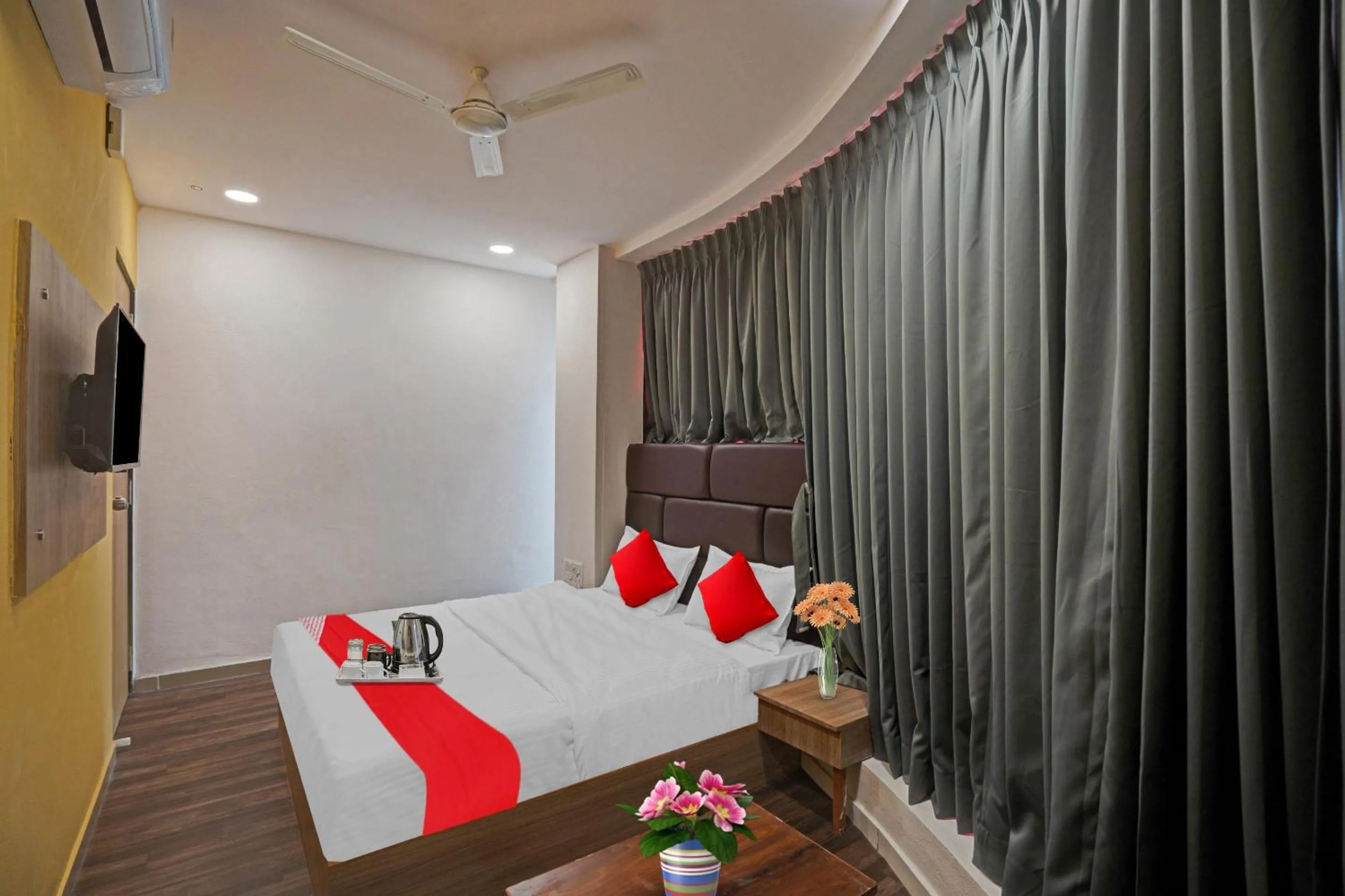 Bedroom in Hotel O Infinity