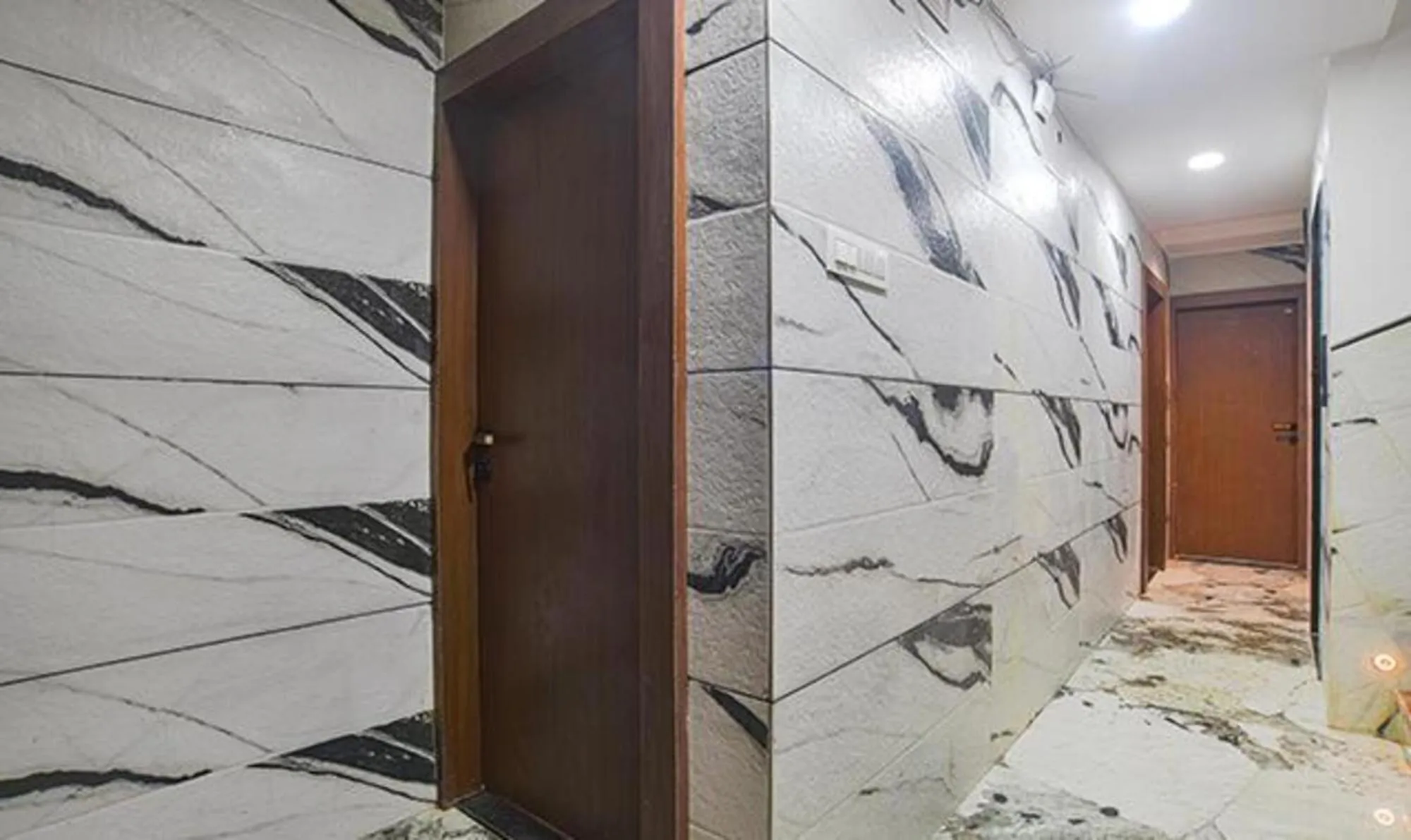 Lobby or reception in FabHotel Elite Residency