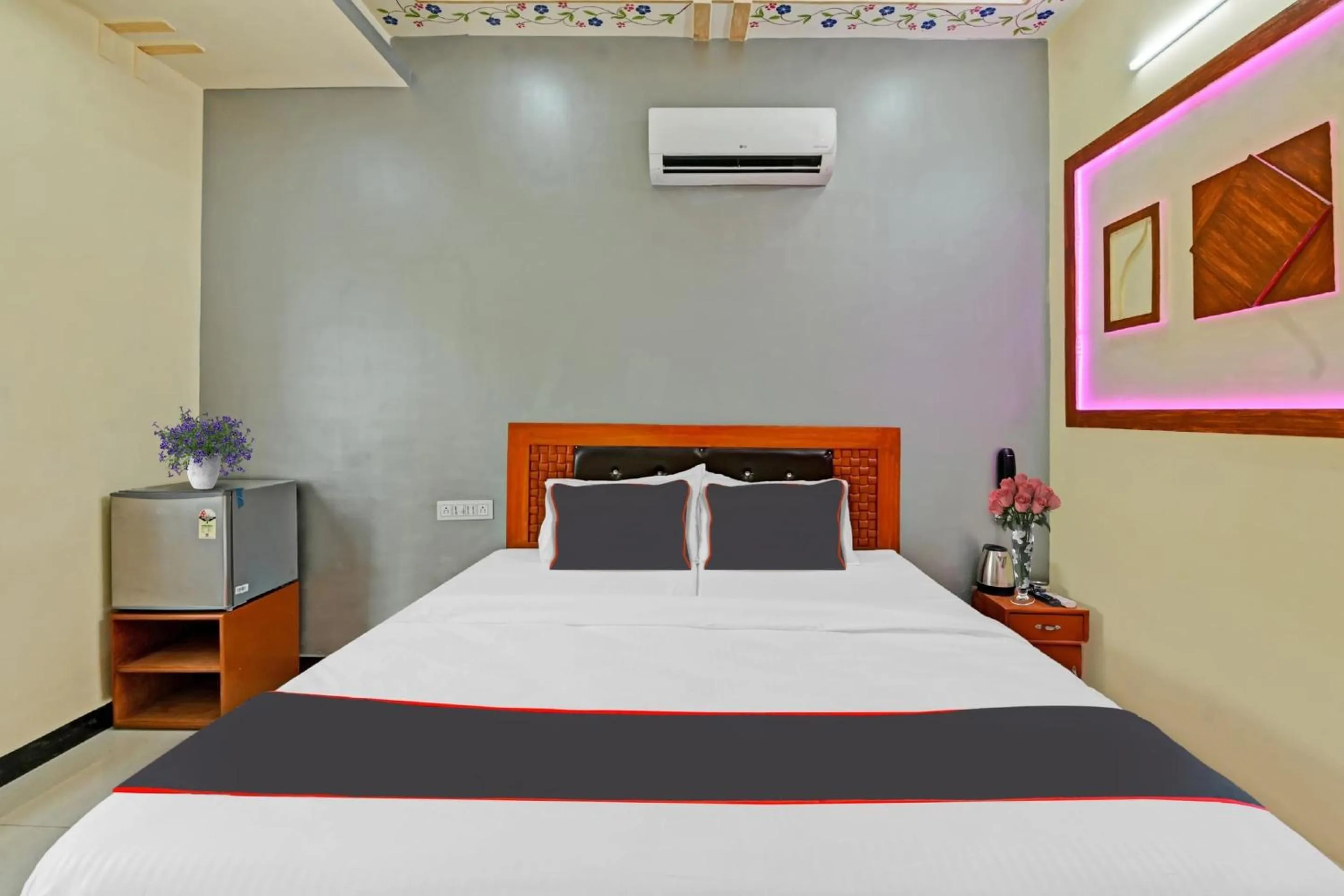 Bedroom in Hotel O by OYO Imperial Palace