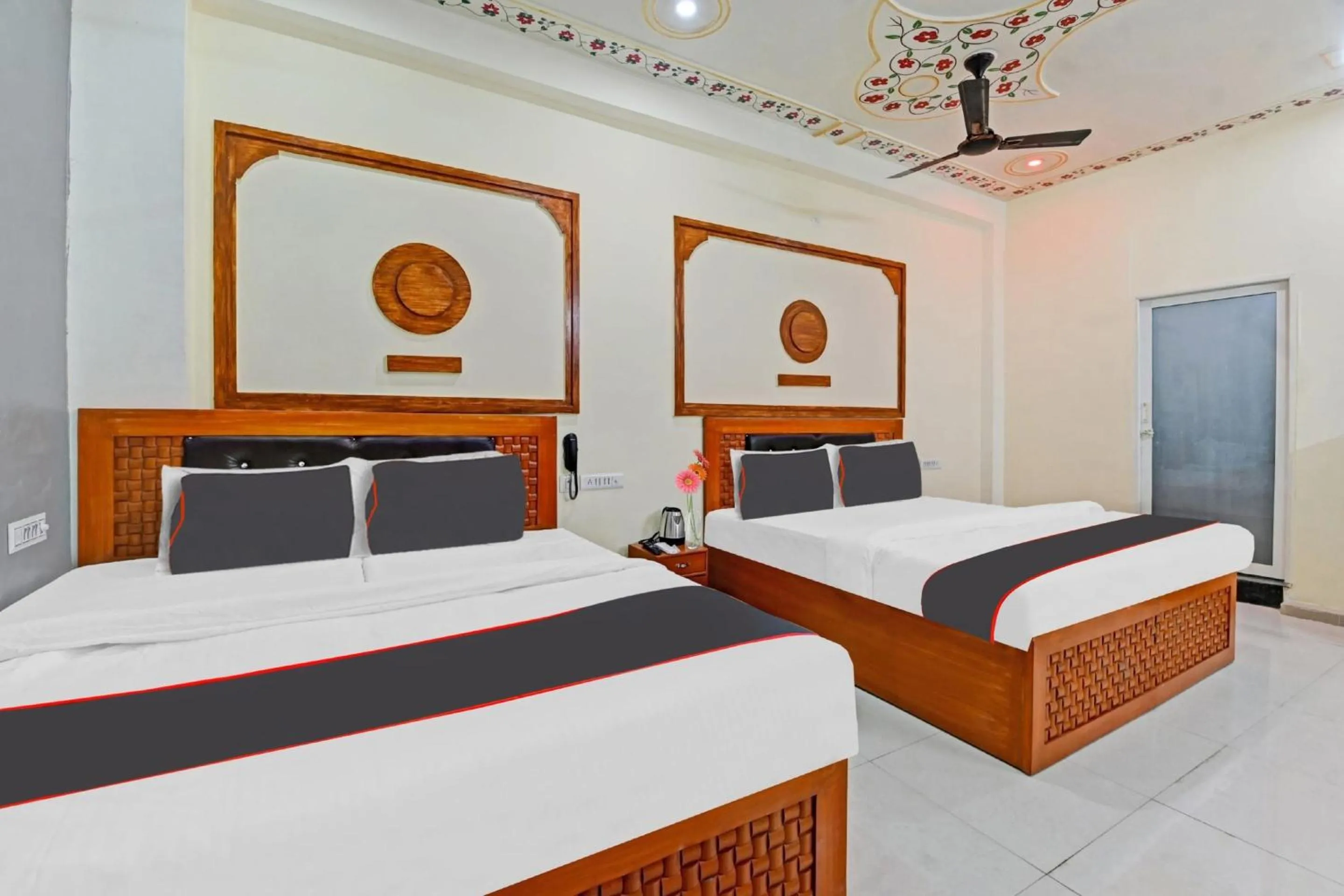 Lobby or reception in Hotel O by OYO Imperial Palace