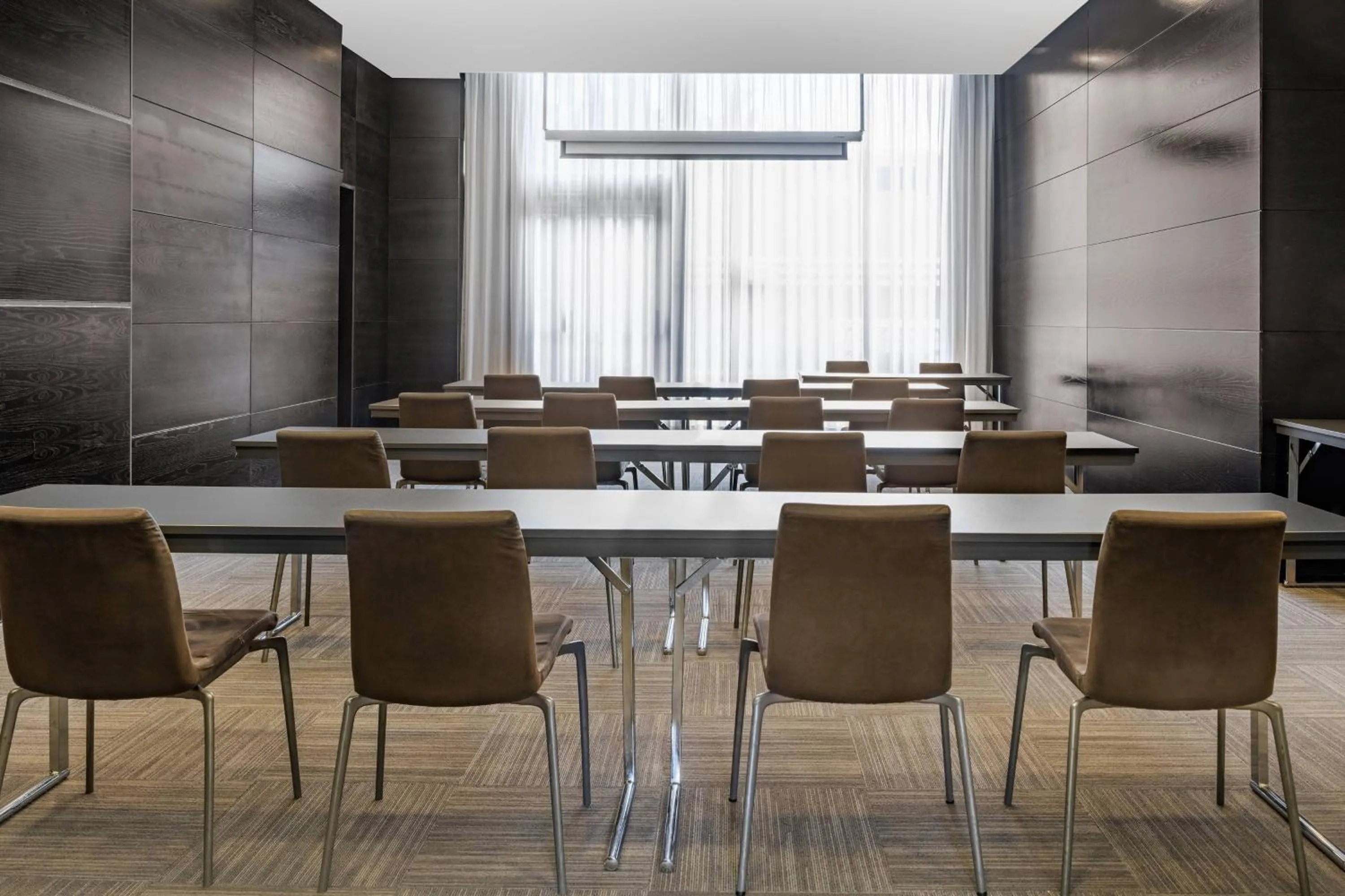 Meeting/conference room in AC Hotel Valencia by Marriott