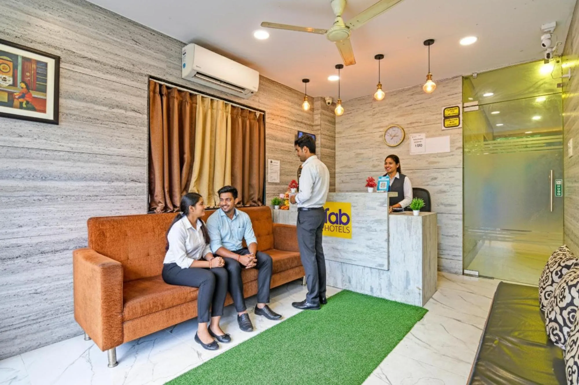 Lobby or reception in FabHotel Dak Plaza - Nr Axis Mall