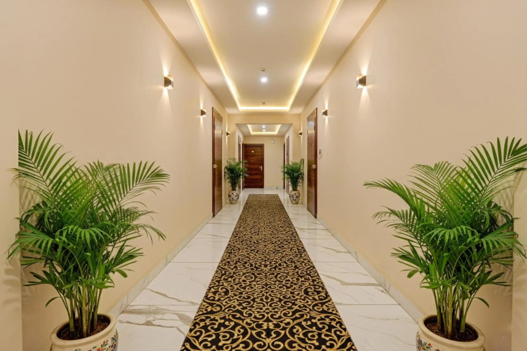 Lobby or reception in FabHotel Dak Plaza - Nr Axis Mall