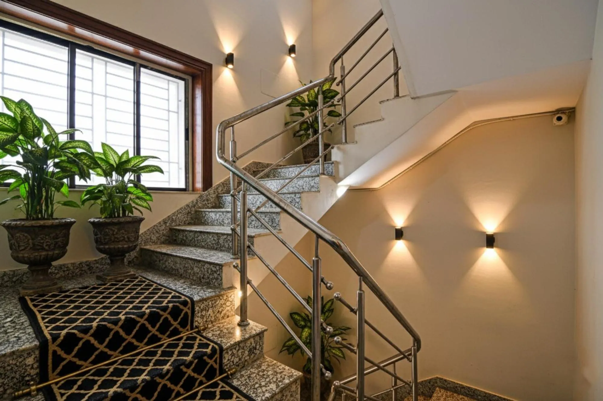 Lobby or reception in FabHotel Dak Plaza - Nr Axis Mall