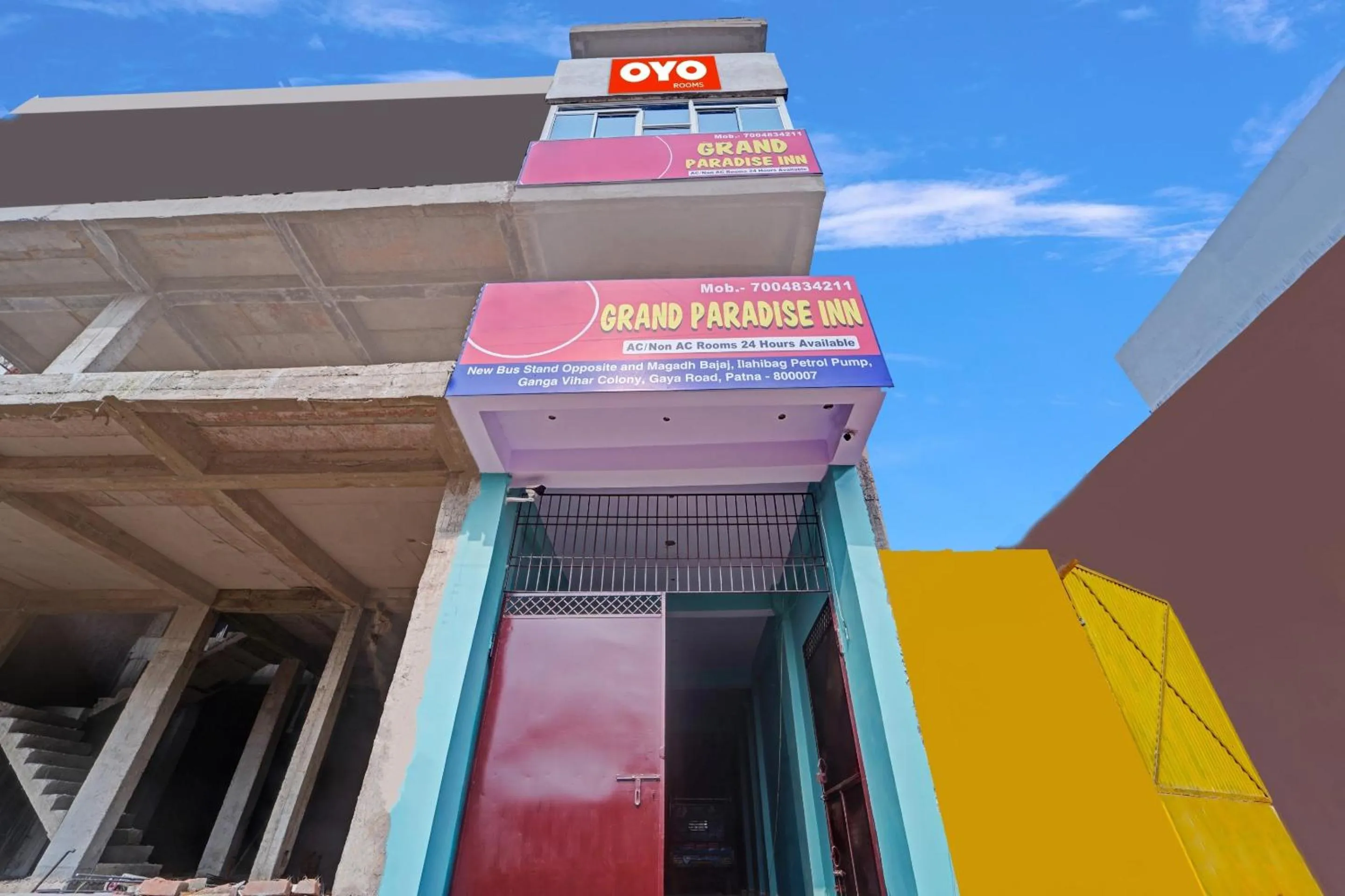 Facade/entrance in Hotel O Grand Paradise Inn & Banquet Hall