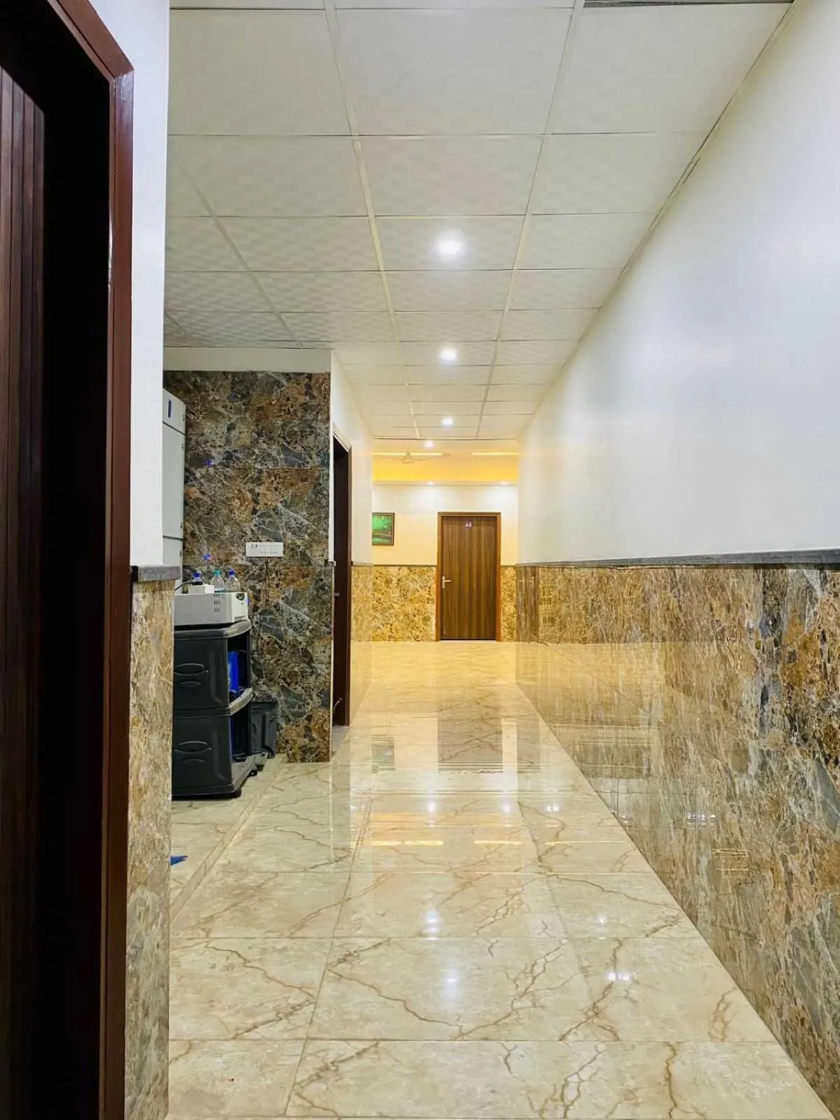 Bathroom in Hotel O K R Resdiancy Near Botanic Garden Of Indian Republic