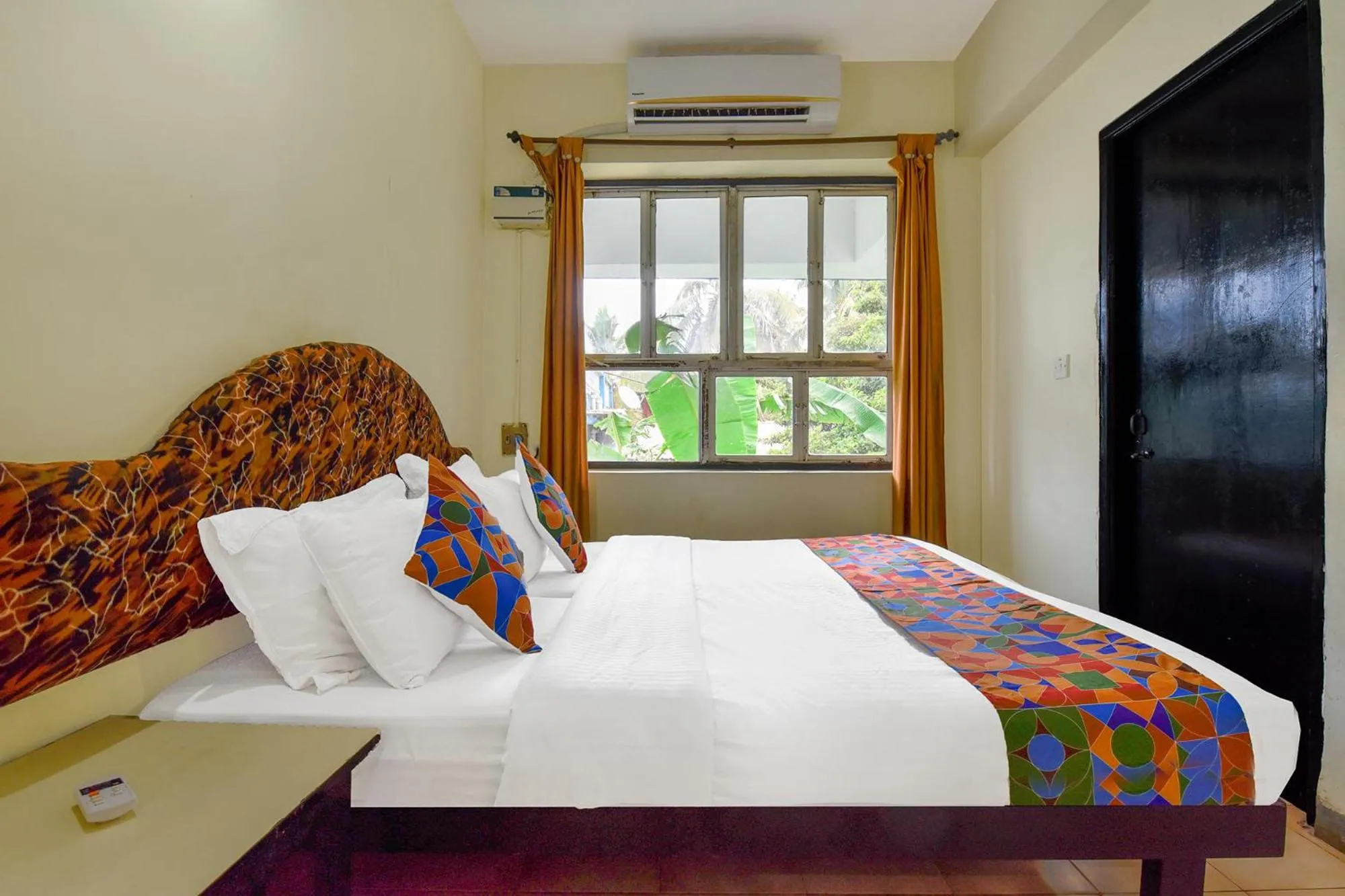 Bed in FabExpress Alor Resort