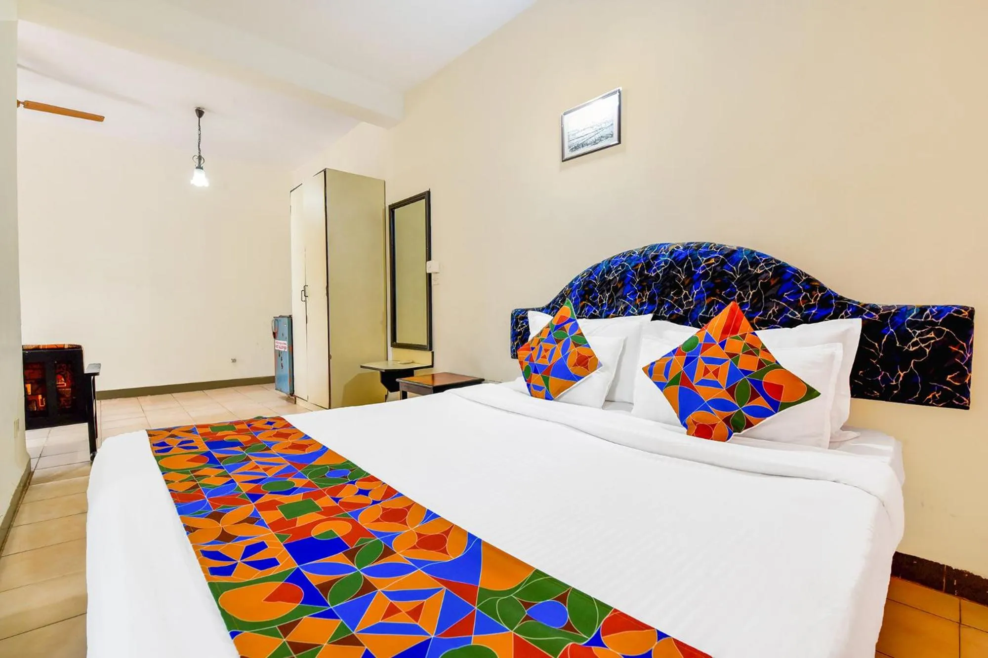 Bed in FabExpress Alor Resort