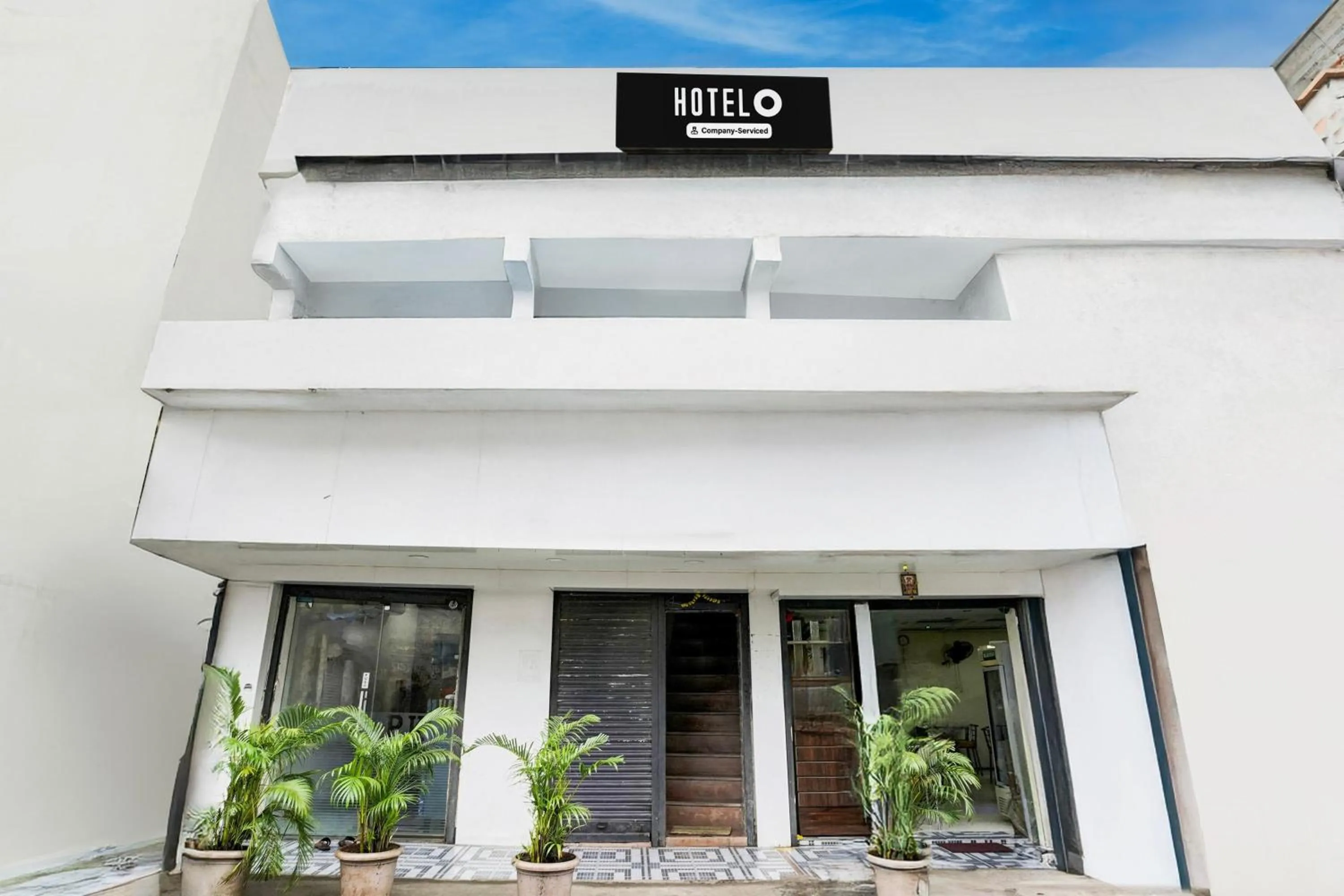 Facade/entrance in Super Hotel O Dombivali Formerly PK Lodging