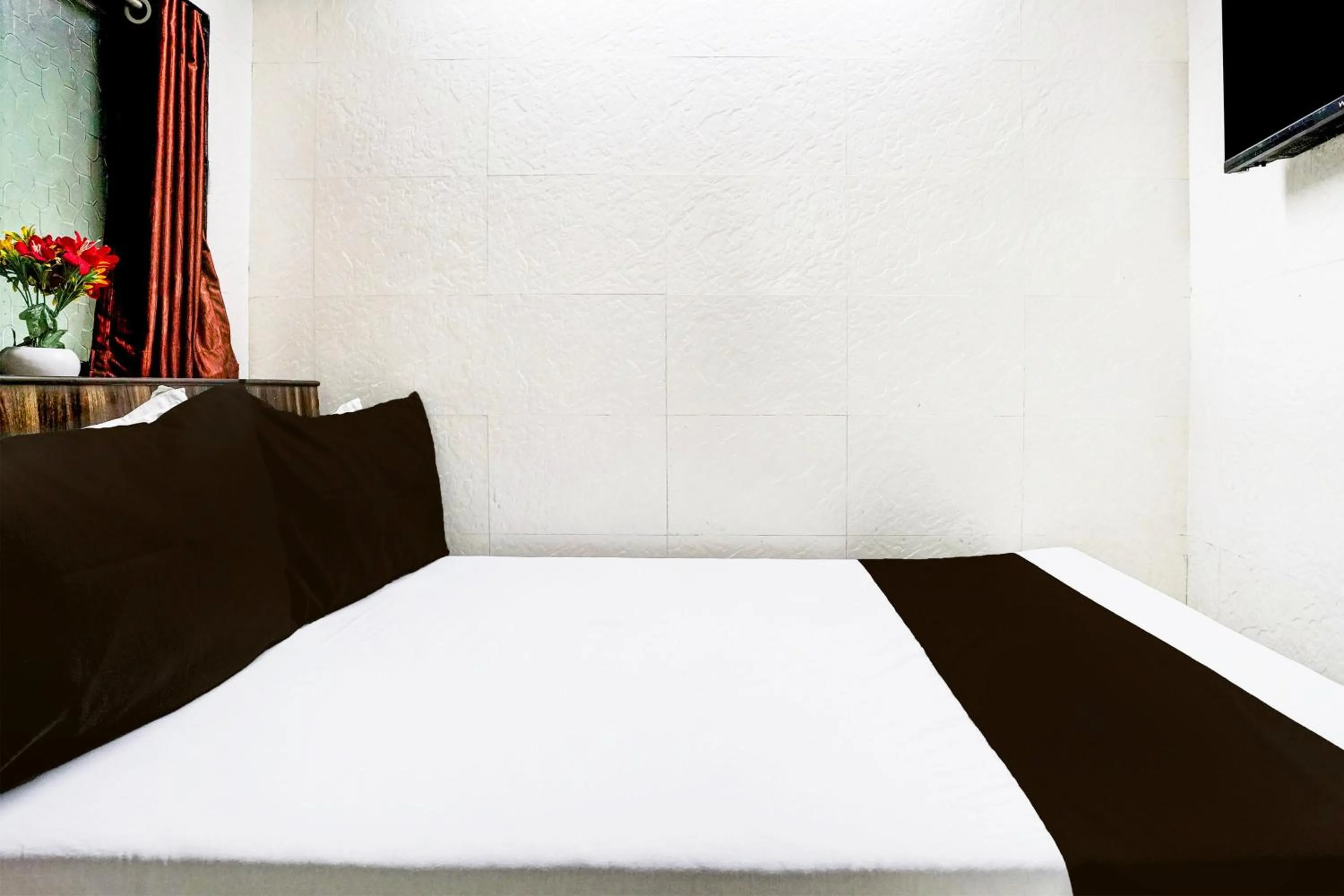 Bedroom, Bed in Super Hotel O Dombivali Formerly PK Lodging