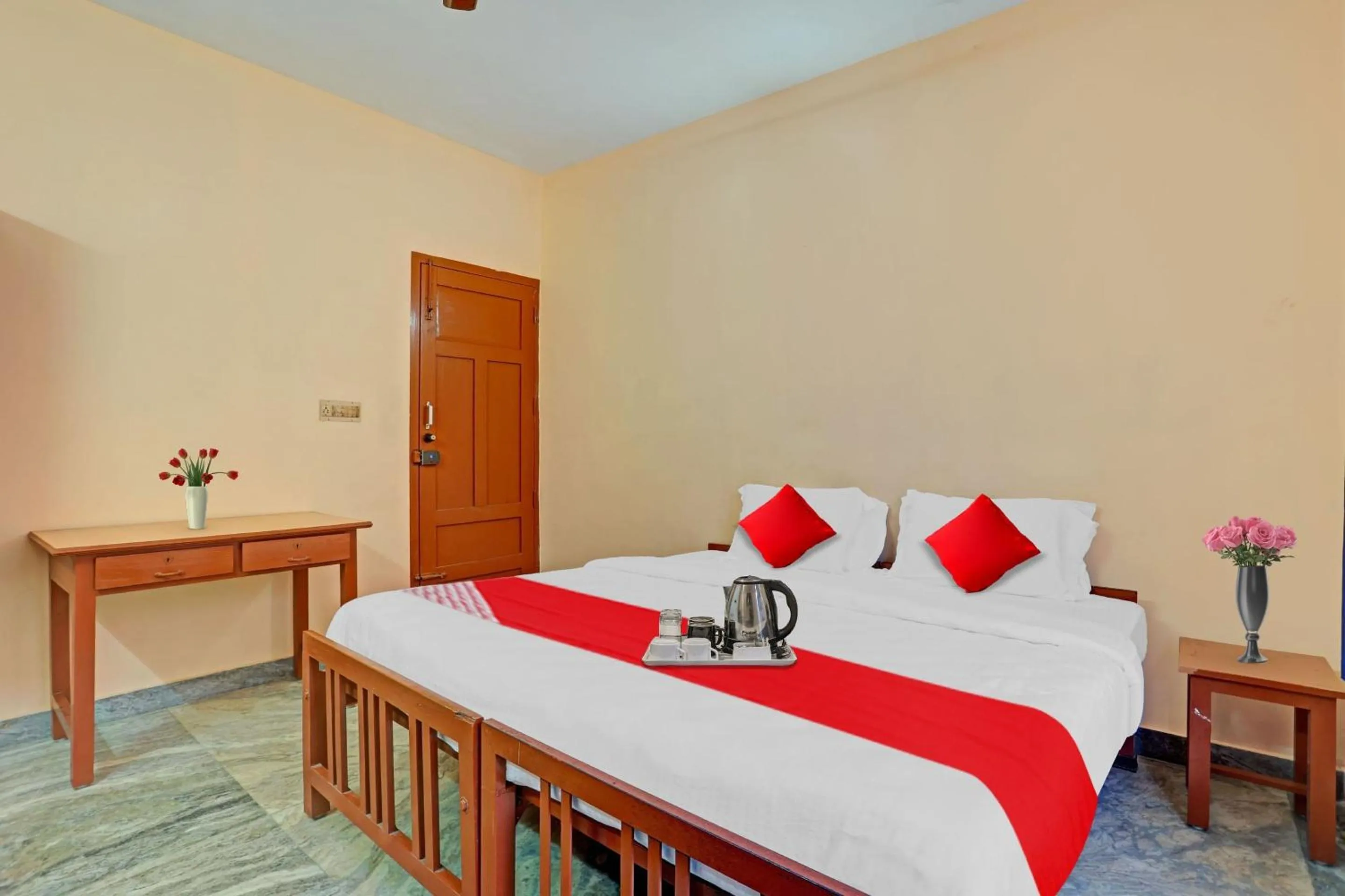 Bedroom, Bed in Hotel O North Park Tourist Home