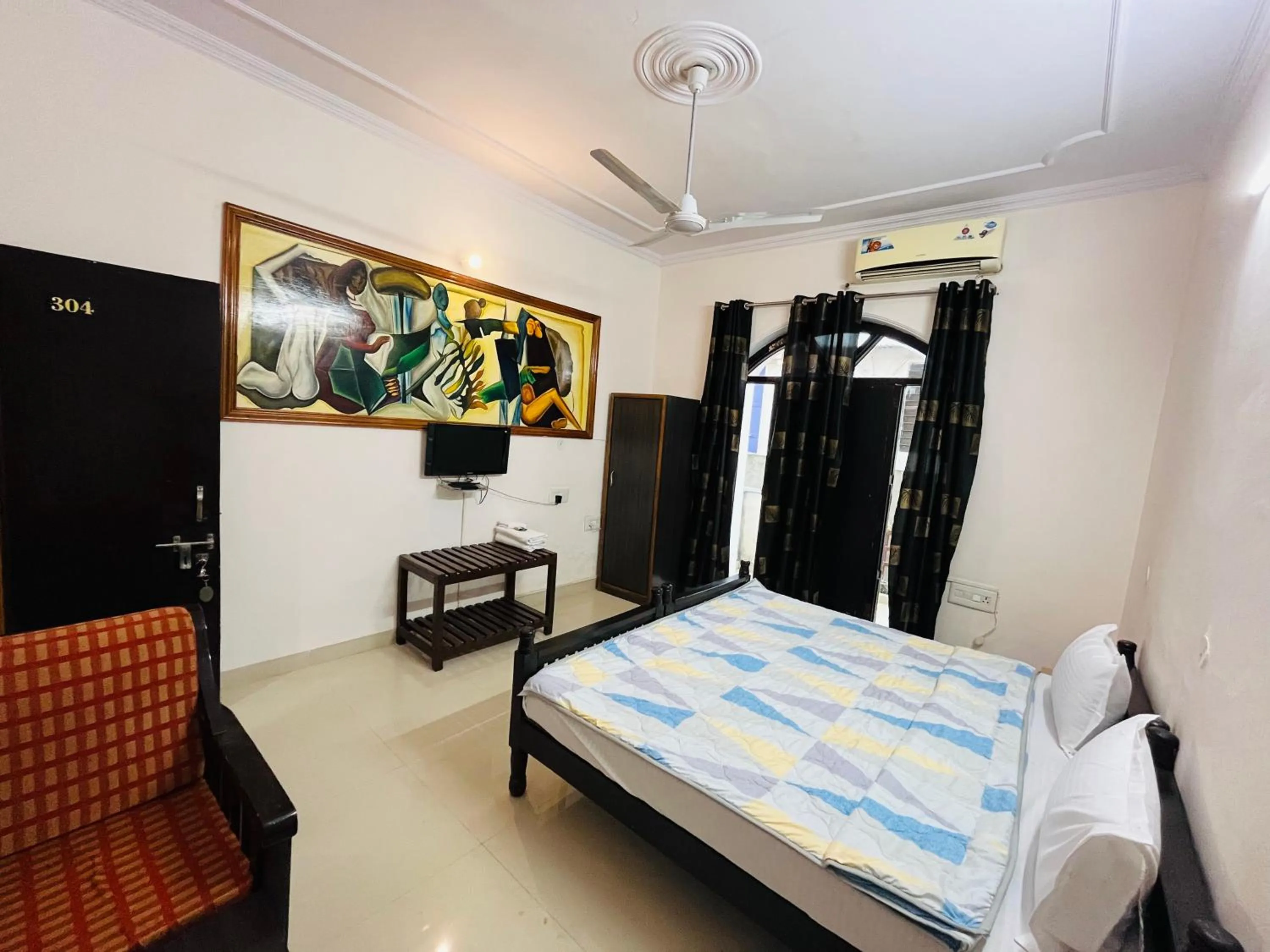 Photo of the whole room in The Ranthambhore Heritage