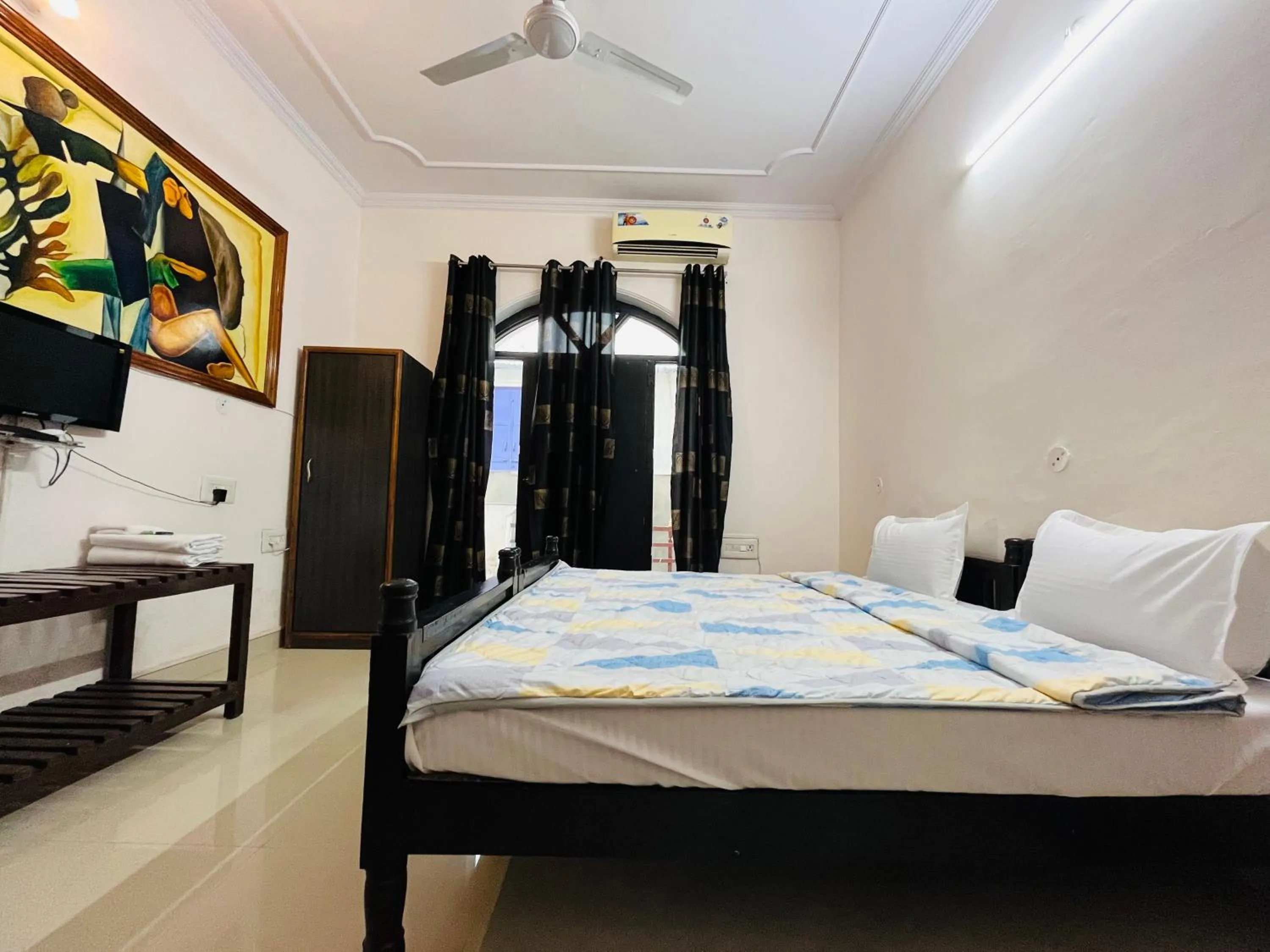 Photo of the whole room in The Ranthambhore Heritage