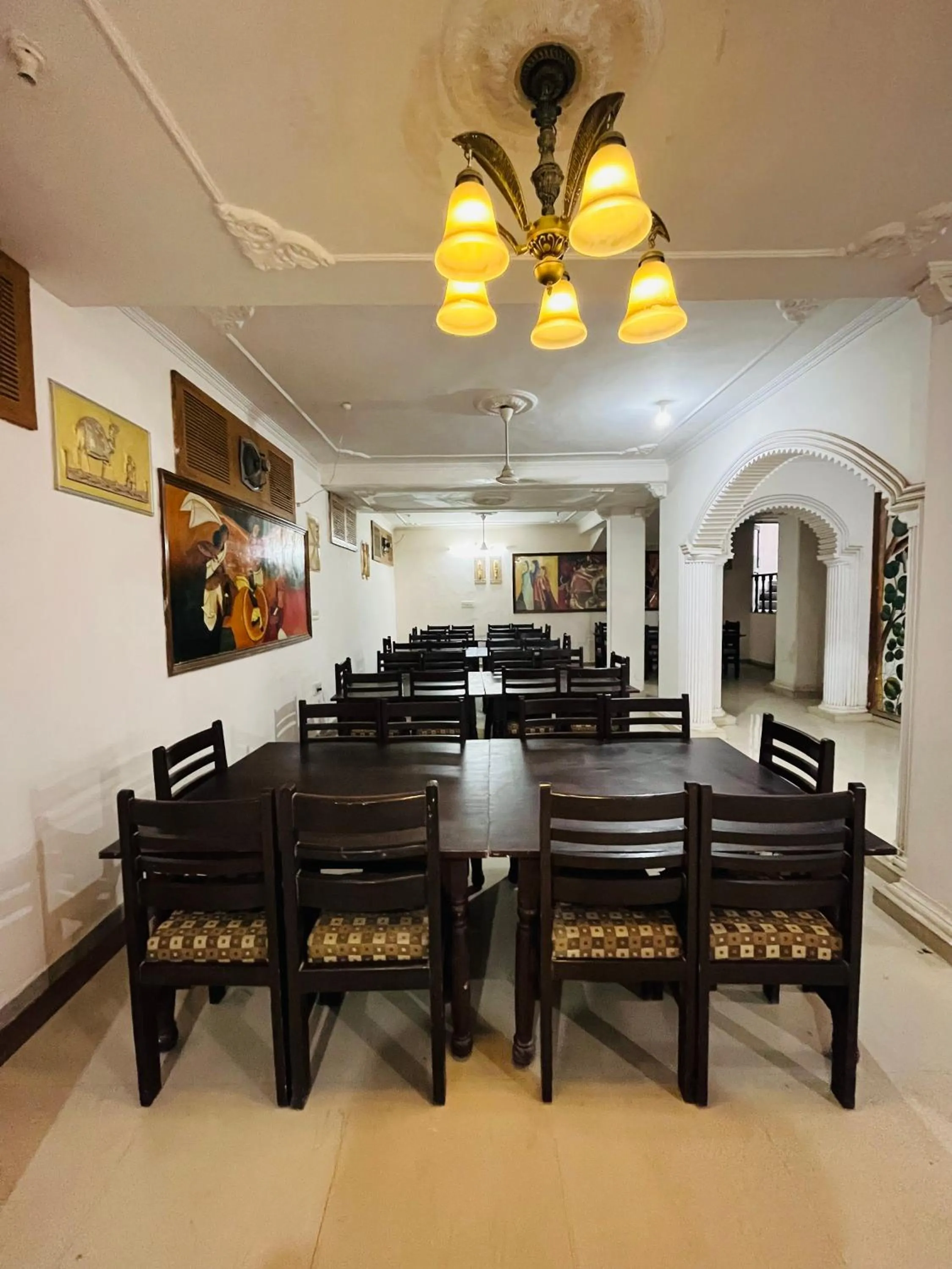 Restaurant/places to eat in The Ranthambhore Heritage
