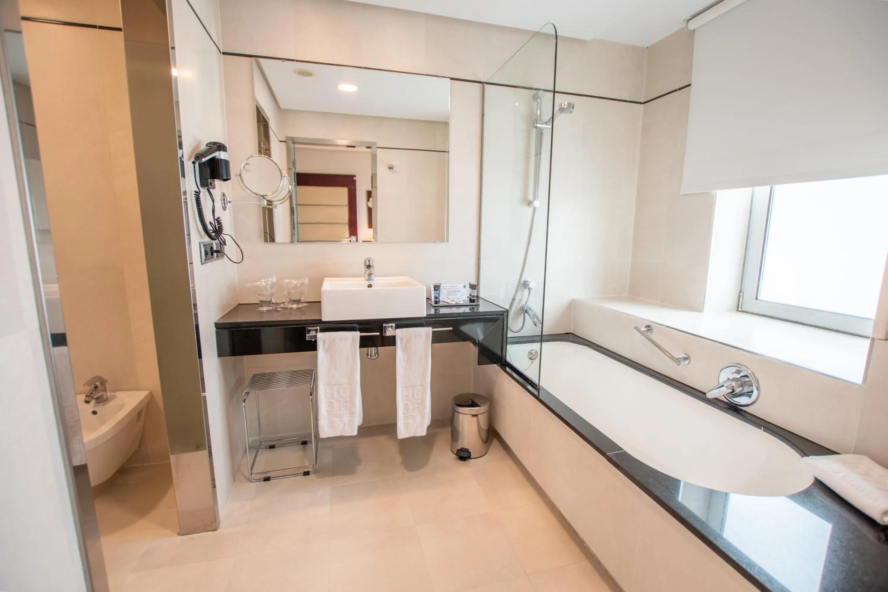 Bathroom in Hotel Andalucía Center