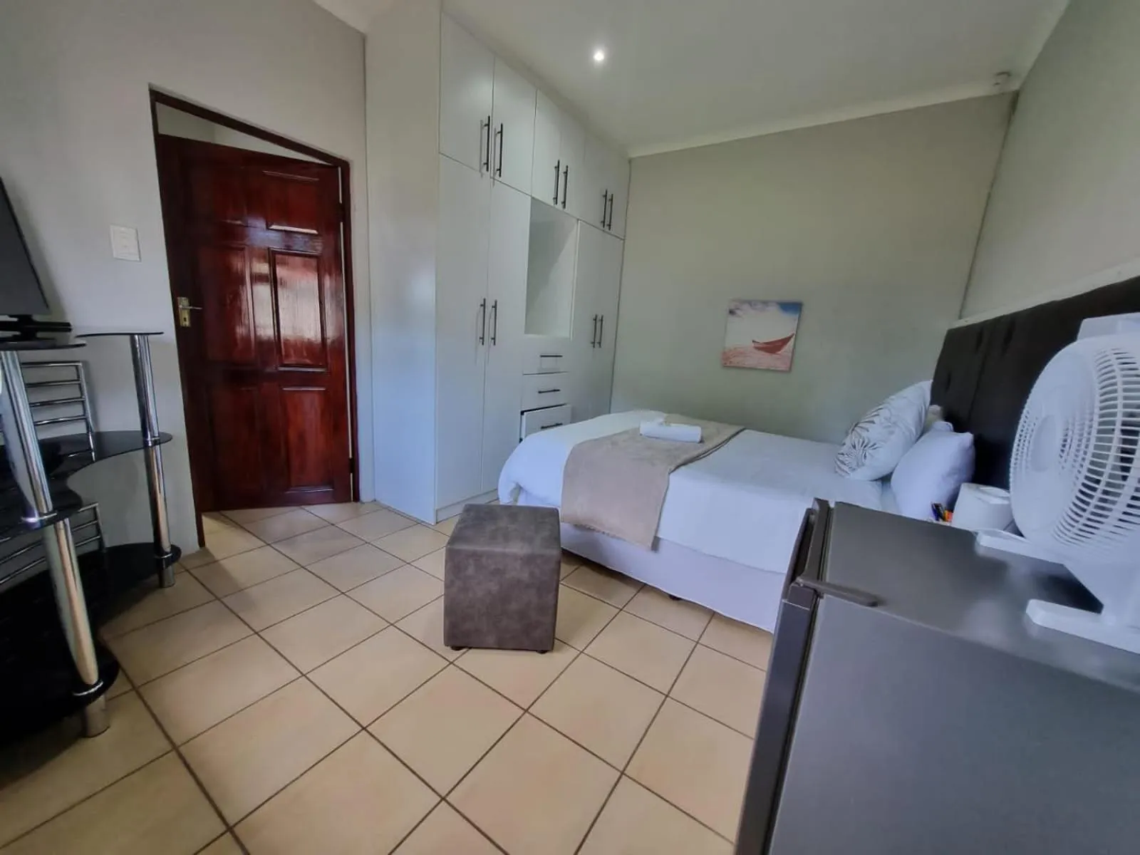 Bedroom, Bed in Bujumbura Guest House