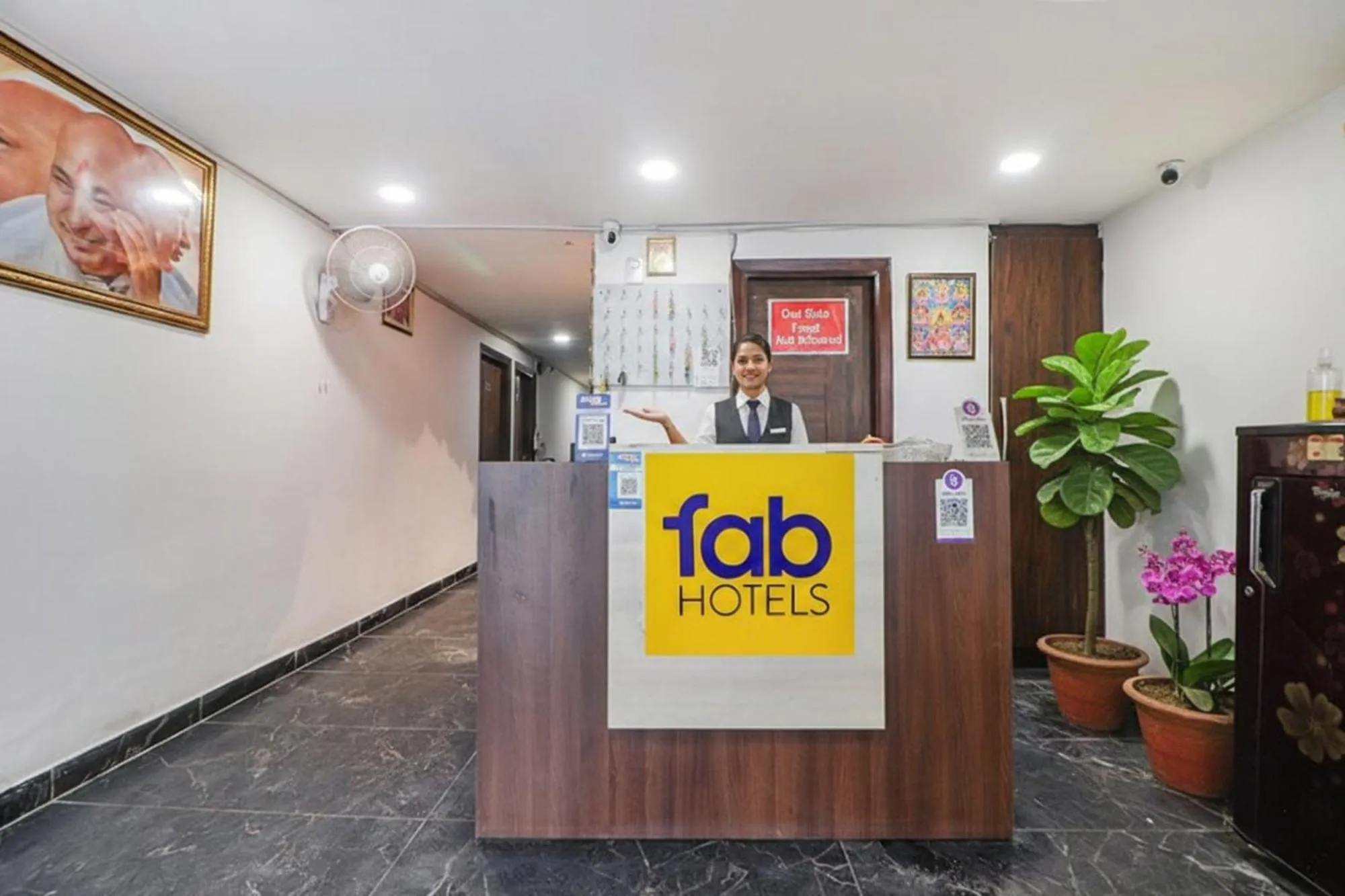 Lobby or reception in Via Roadway Inn