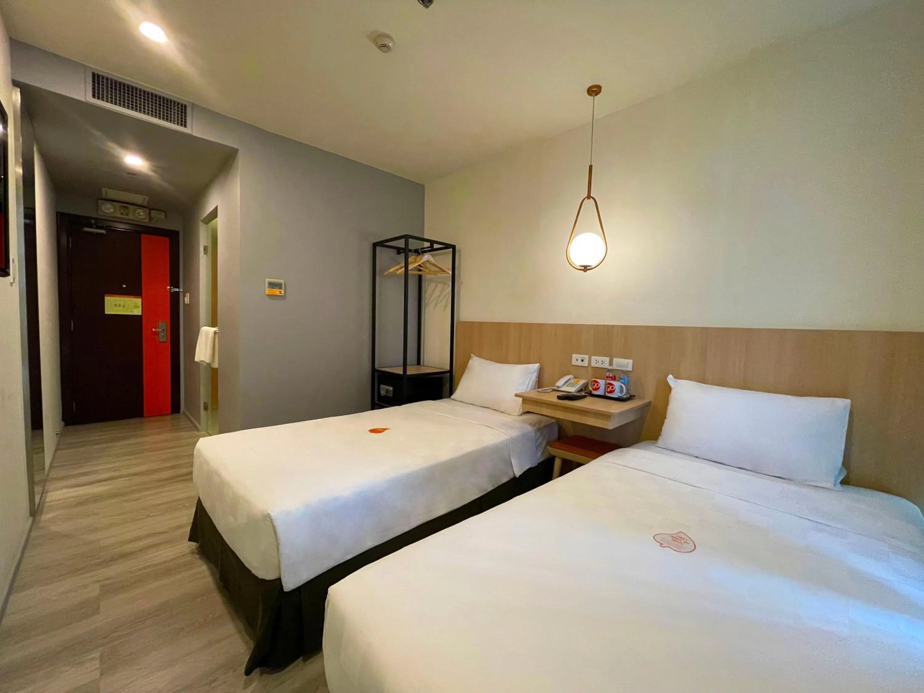 Bed in Go Hotels Plus Mandaluyong