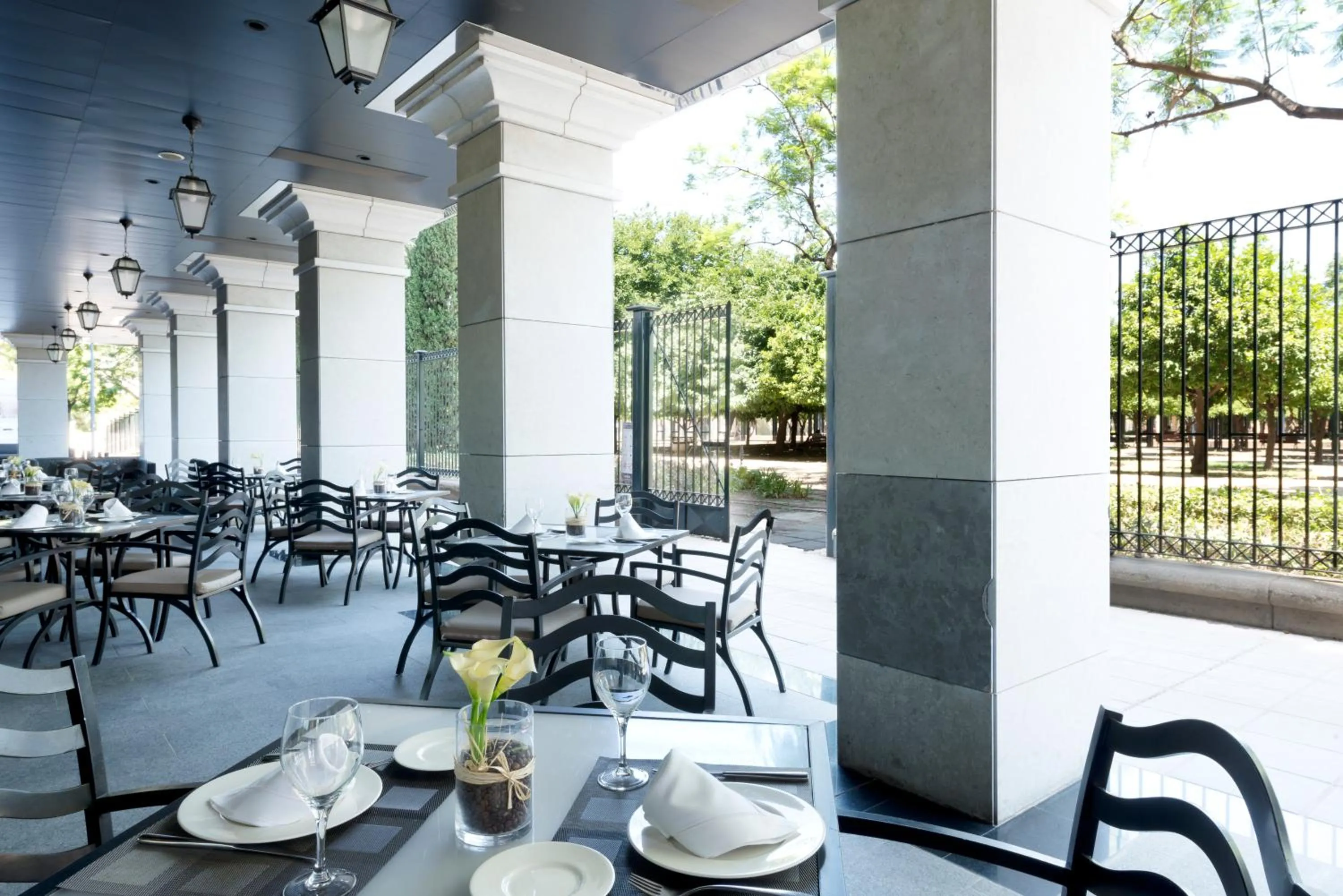 Restaurant/places to eat in Hotel Sevilla Center