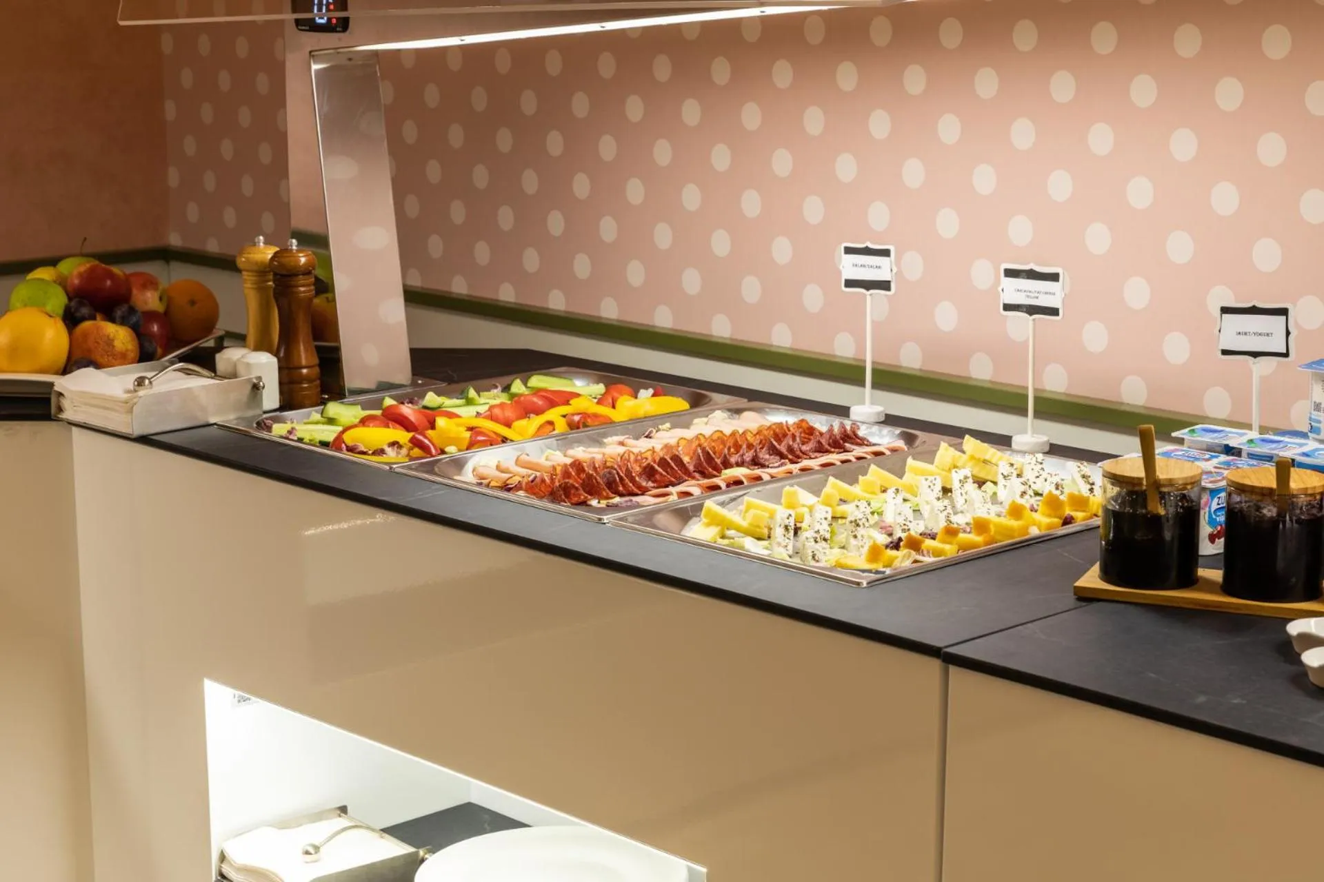 Breakfast in Ramada by Wyndham Slatina Parc