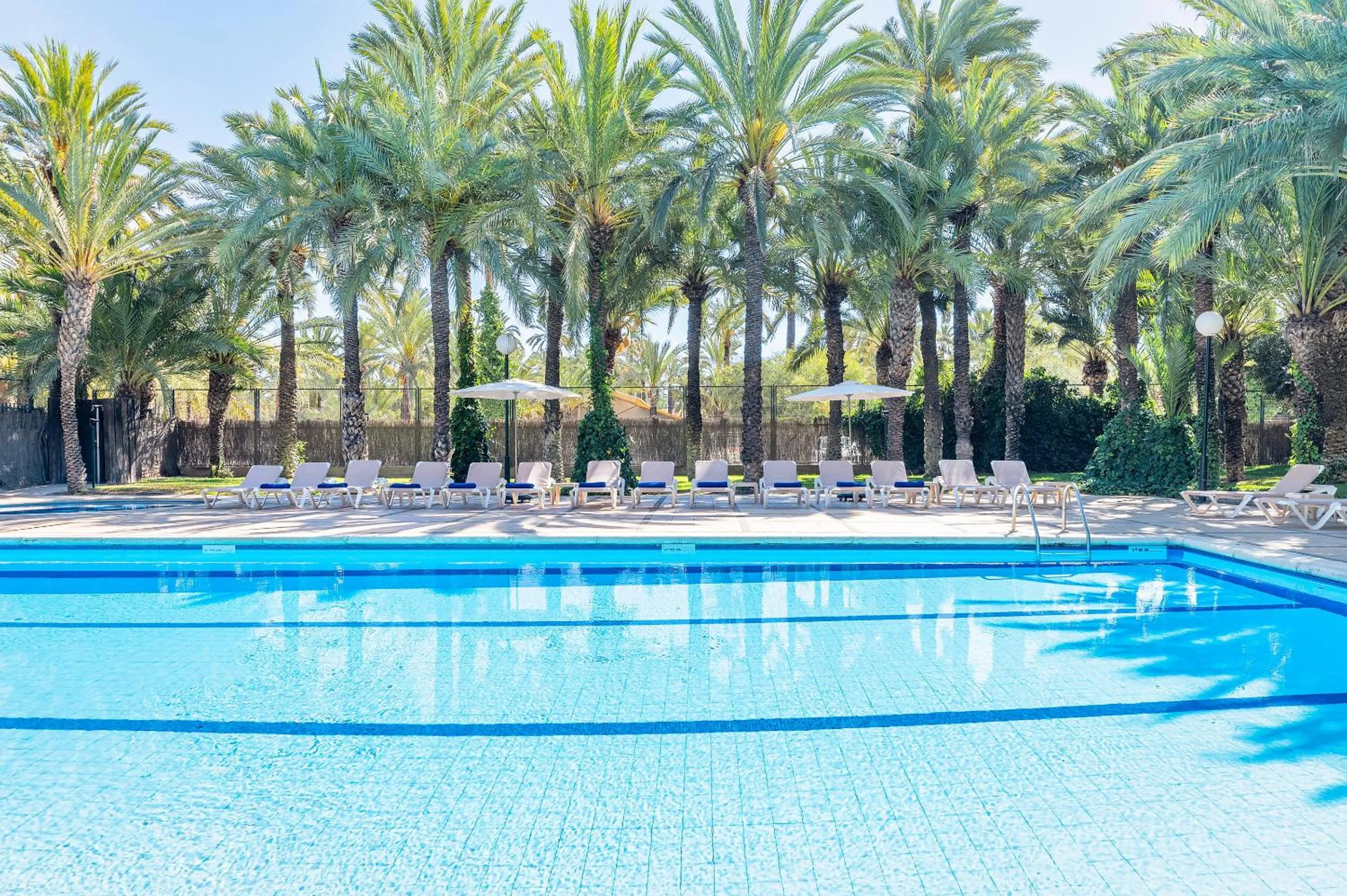 Swimming pool in Port Jardín Milenio