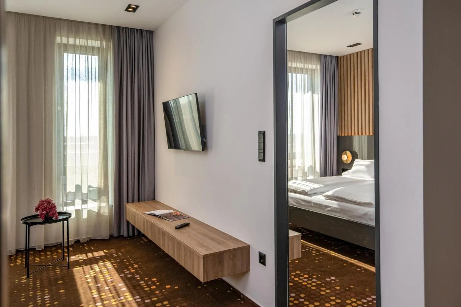 Photo of the whole room, Bed in Flow Hotel & Conference