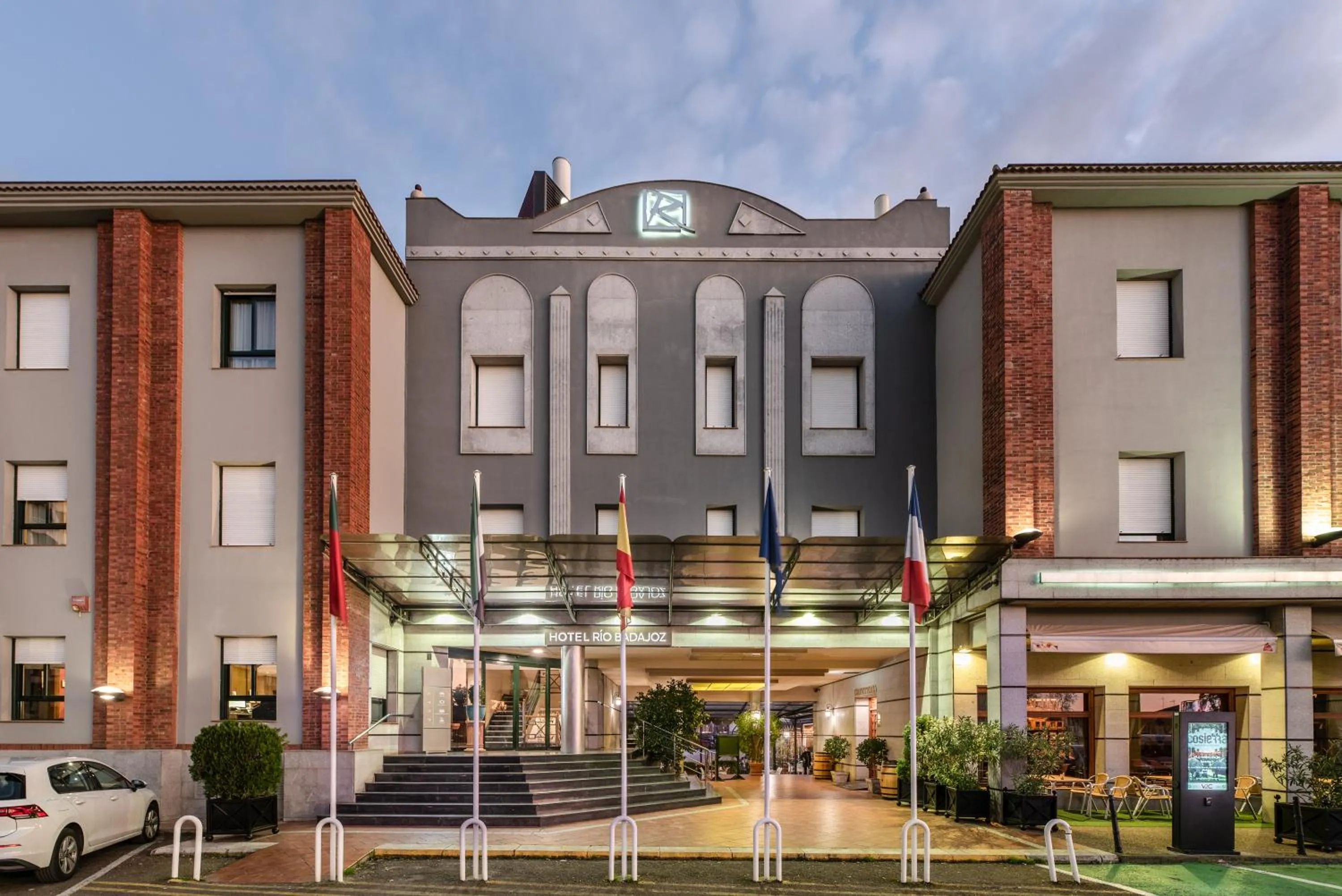Property building in Hotel Rio Badajoz