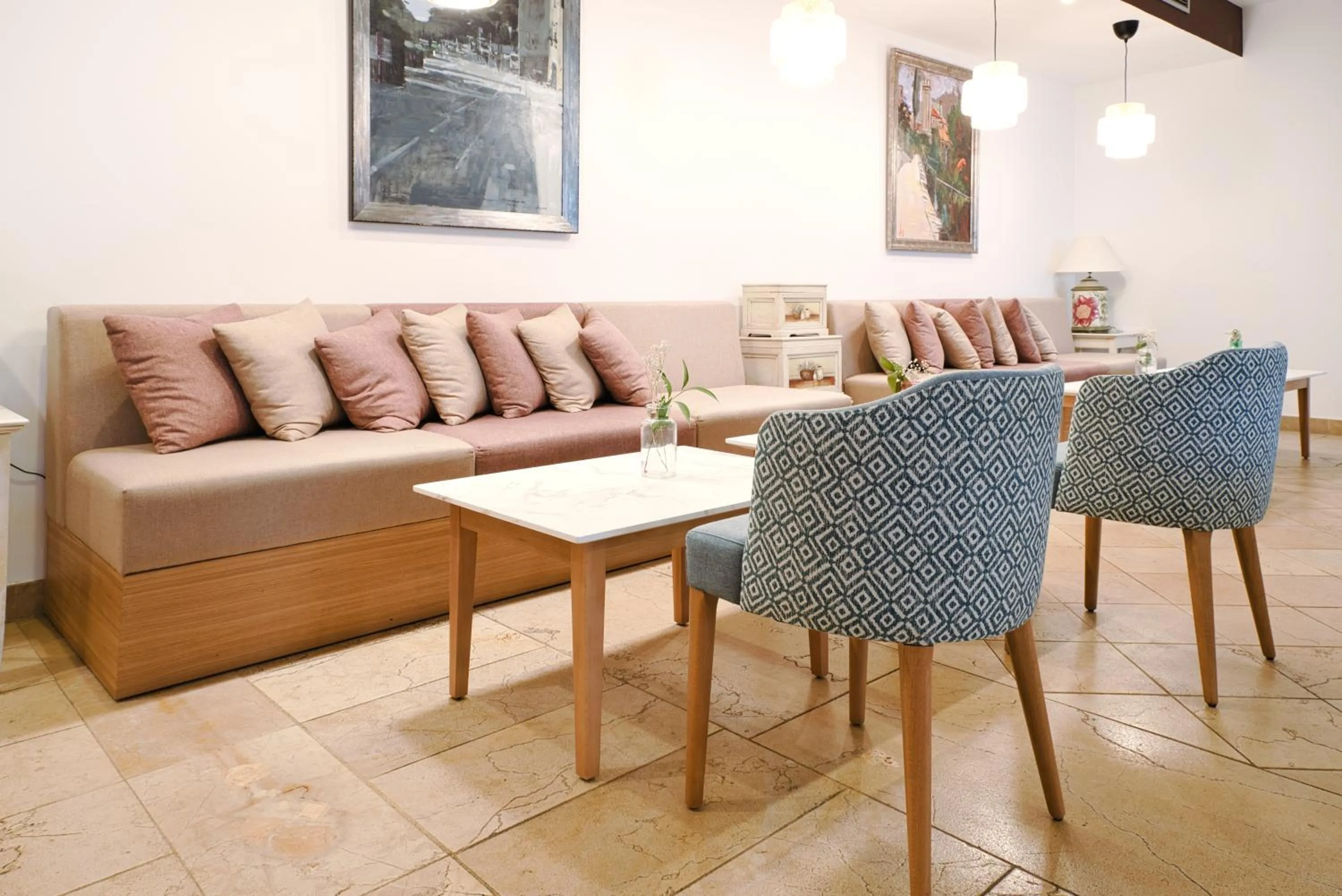 Lounge or bar in Hotel Silken Villa de Laguardia