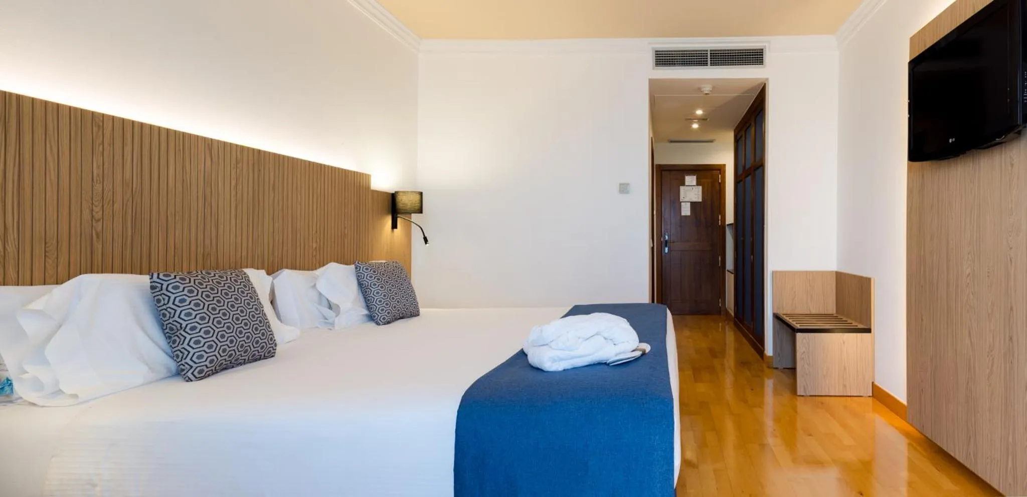 Bed in Hotel Silken Villa de Laguardia