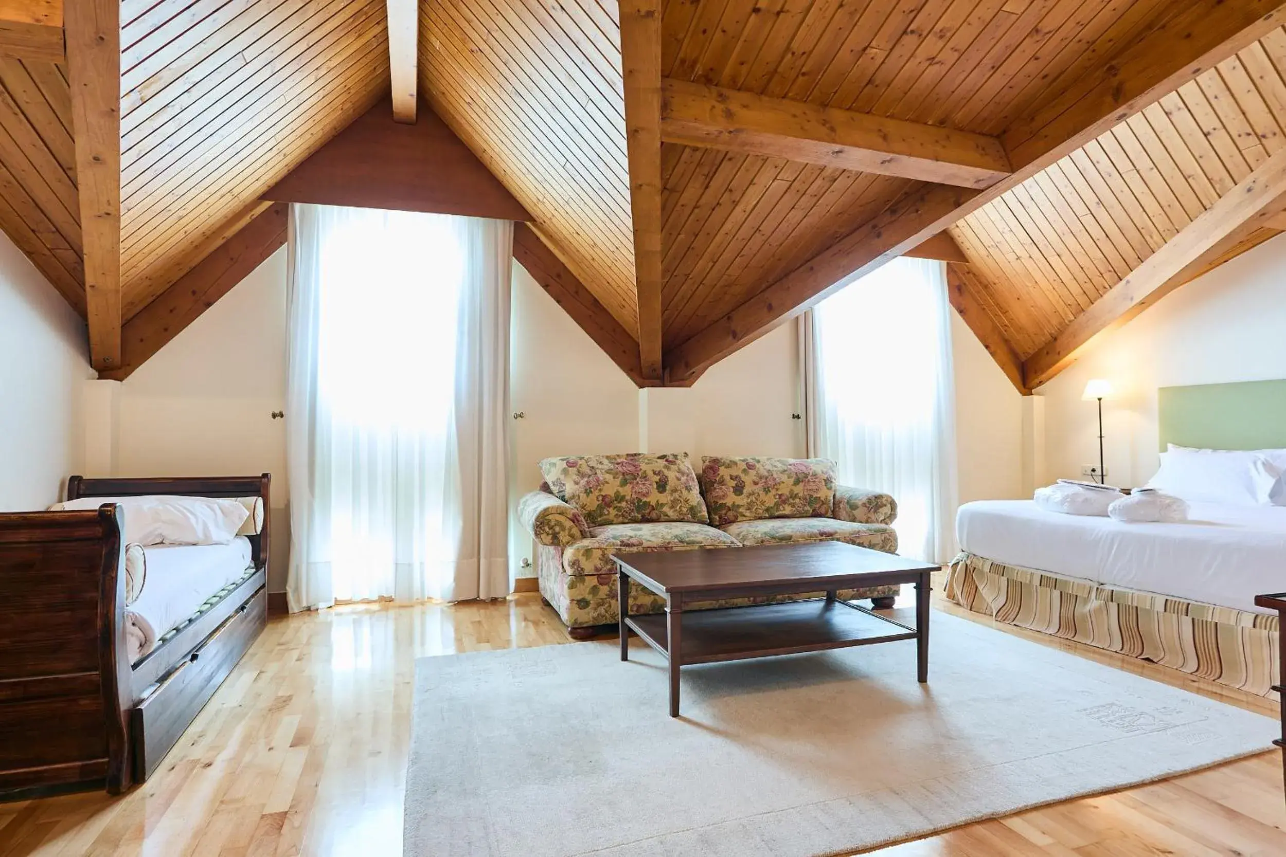 Family Room in Hotel Silken Villa de Laguardia Family Room in Hotel Silken Villa de Laguardia