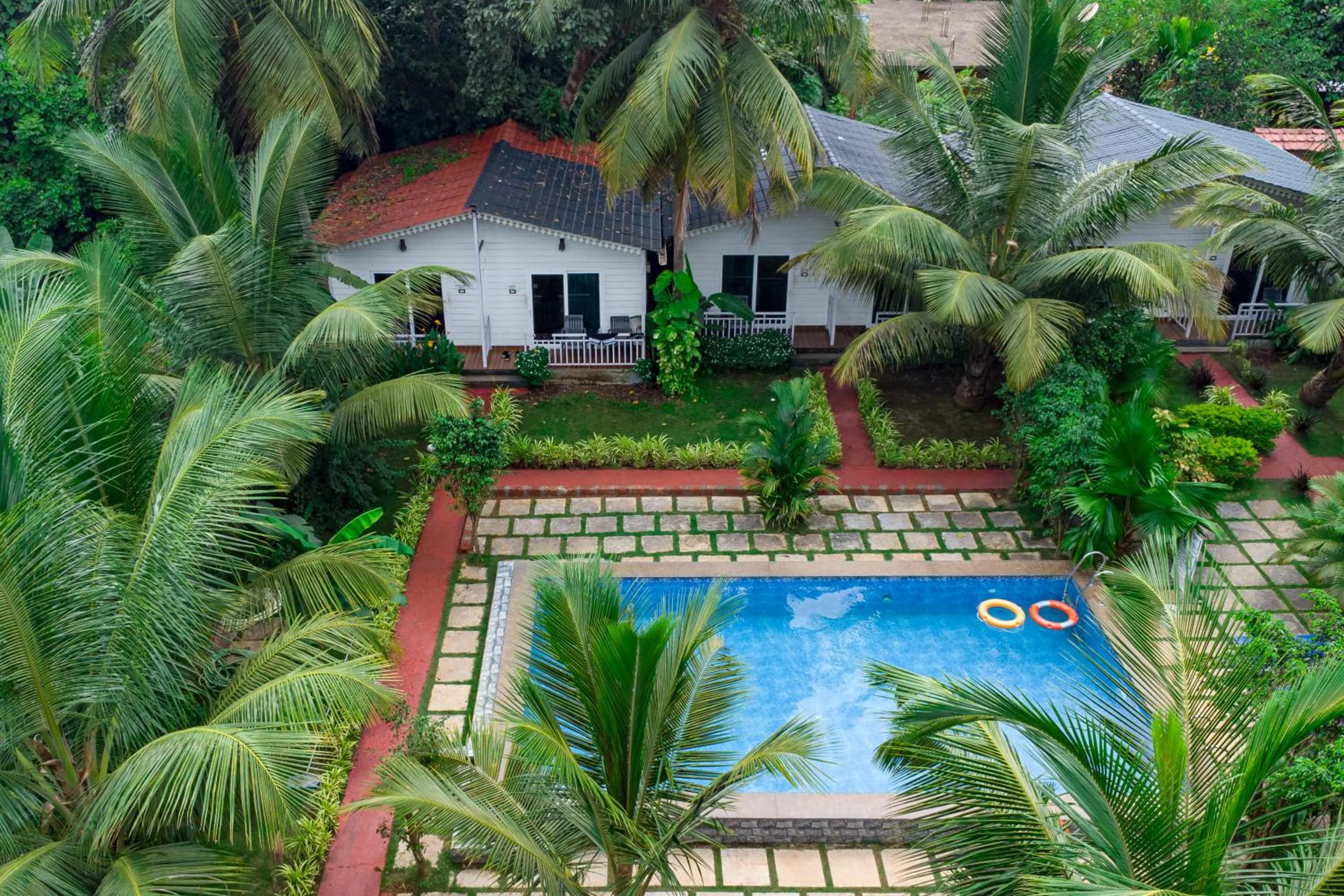 White Truffle Resort, Arambol