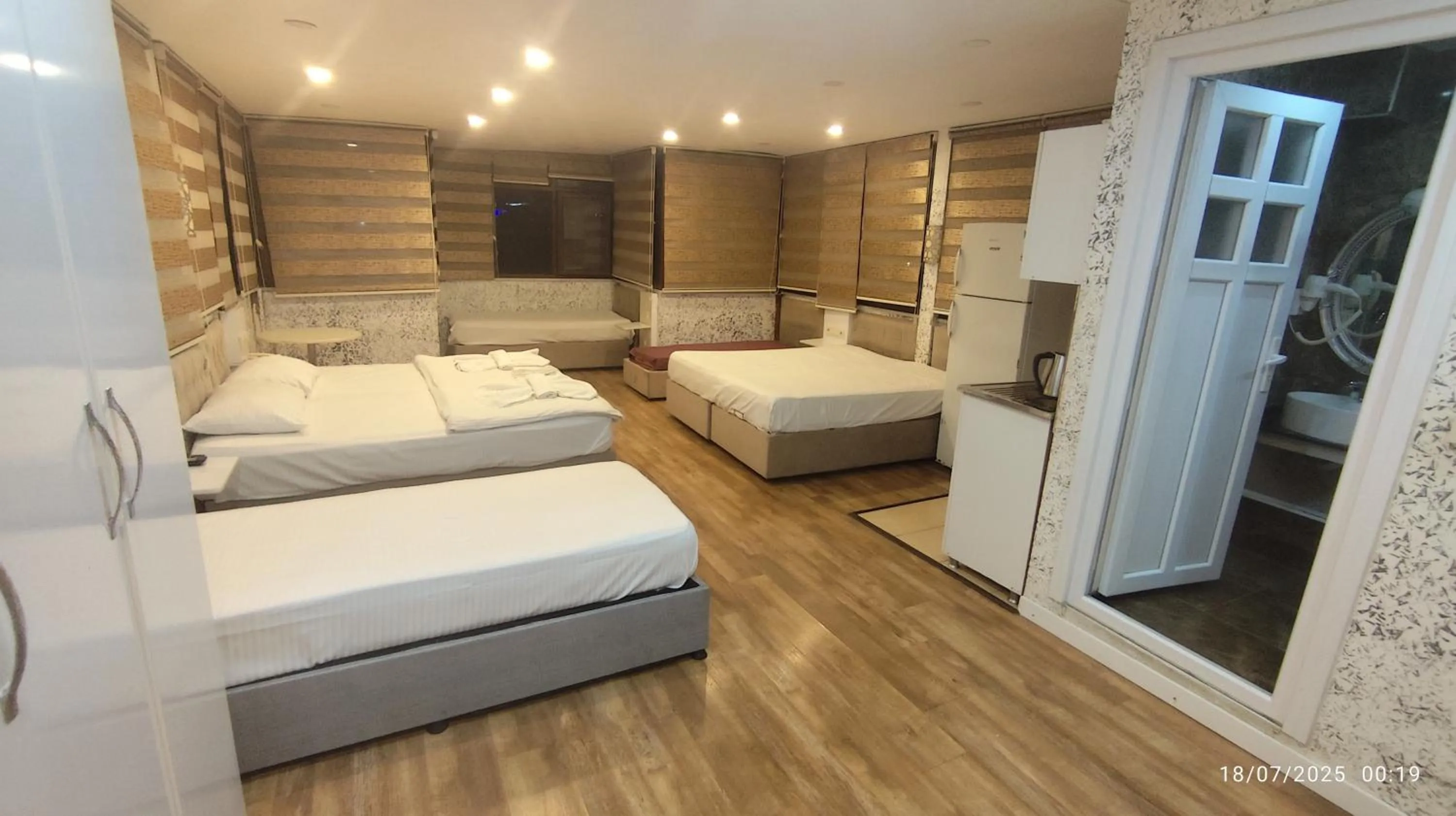 Photo of the whole room, Bed in Sun Comfort Hotel