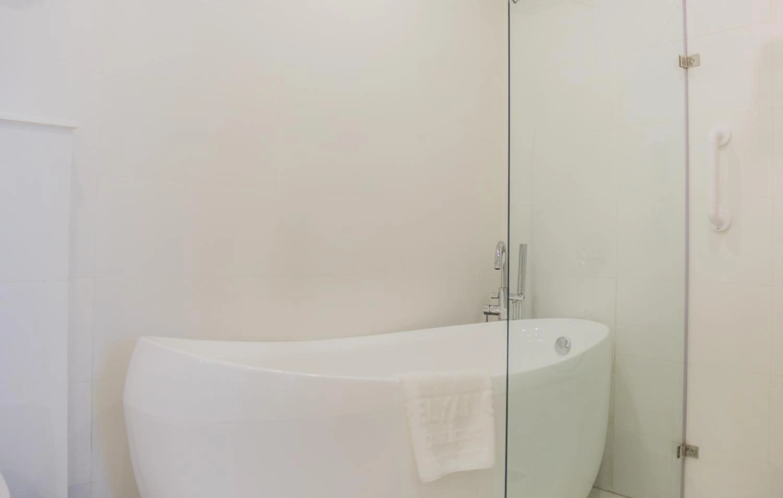Bathroom in Pelyang Boutique