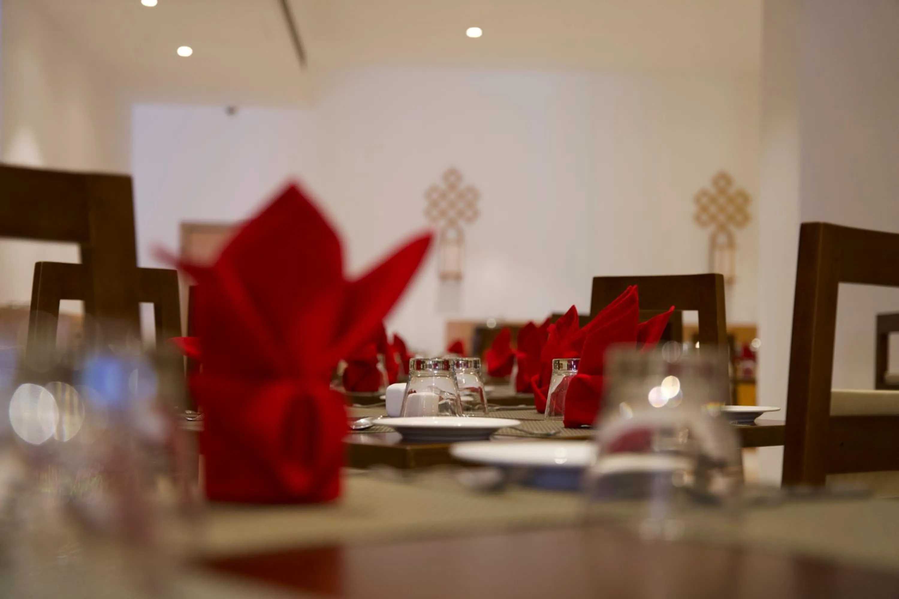Restaurant/places to eat in Pelyang Boutique