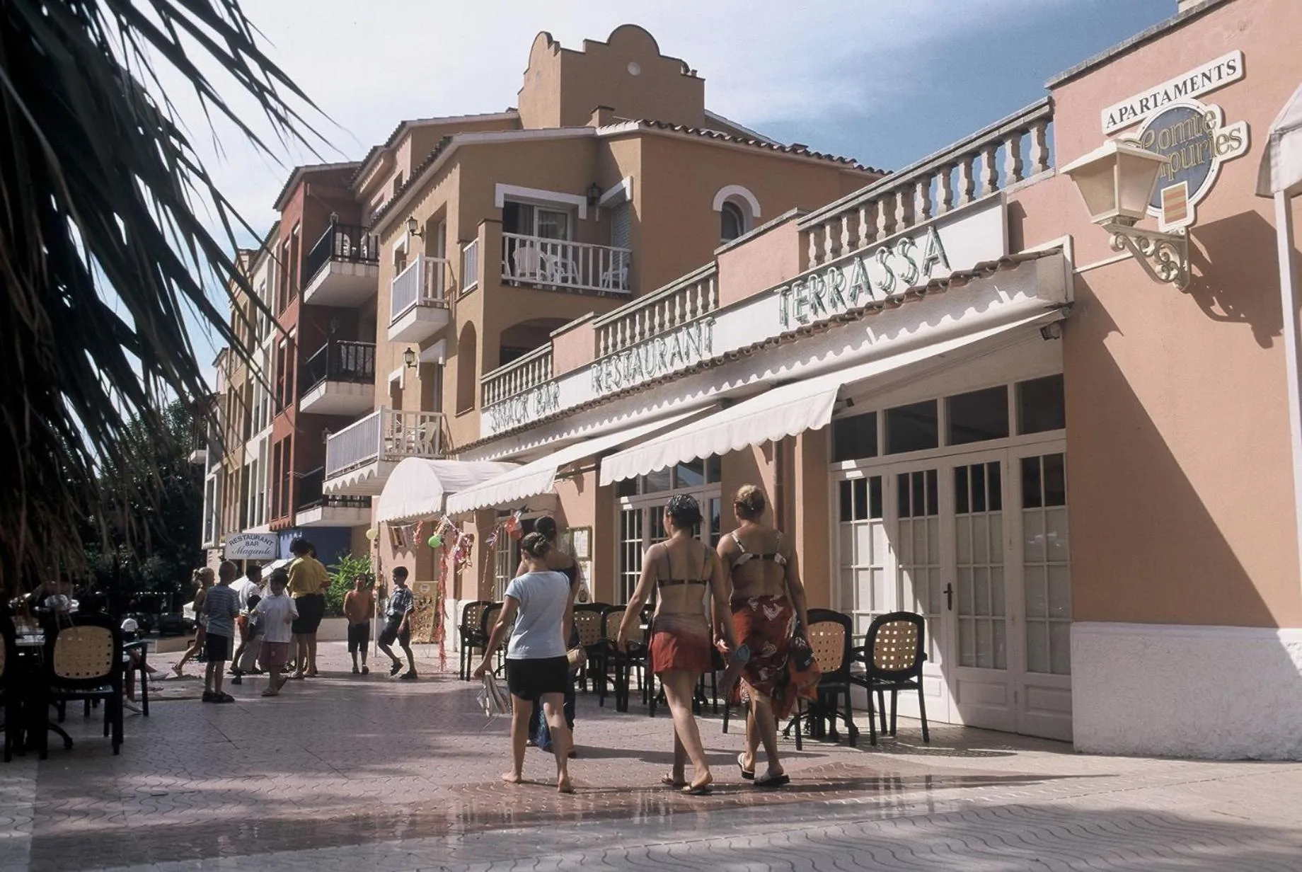 Restaurant/places to eat in Aptos. Comte D´Empuries