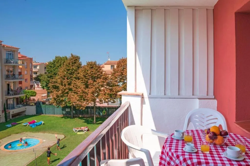 View (from property/room) in Aptos. Comte D´Empuries