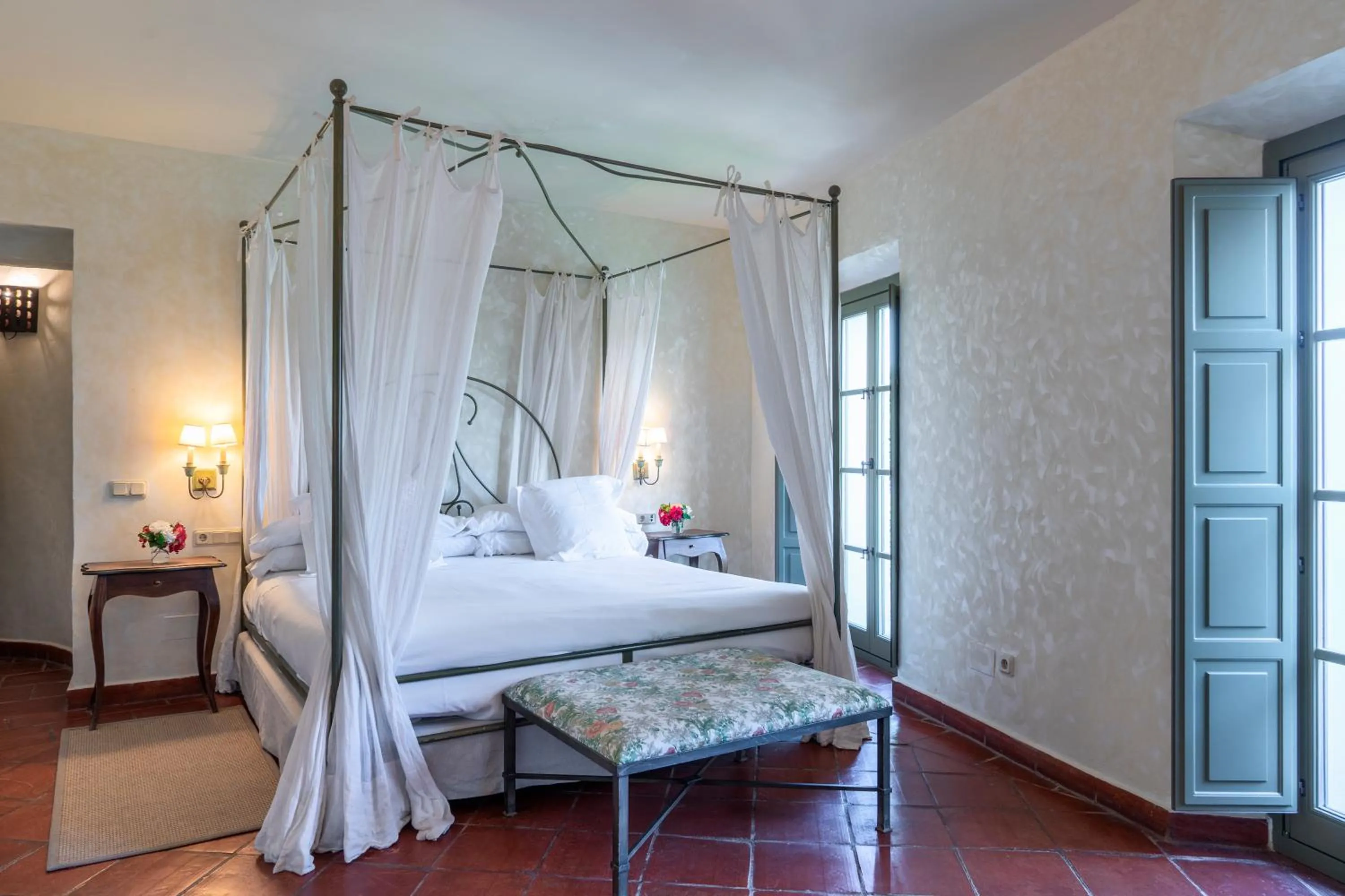 Bedroom, Bed in Hotel Boutique Molino del Arco