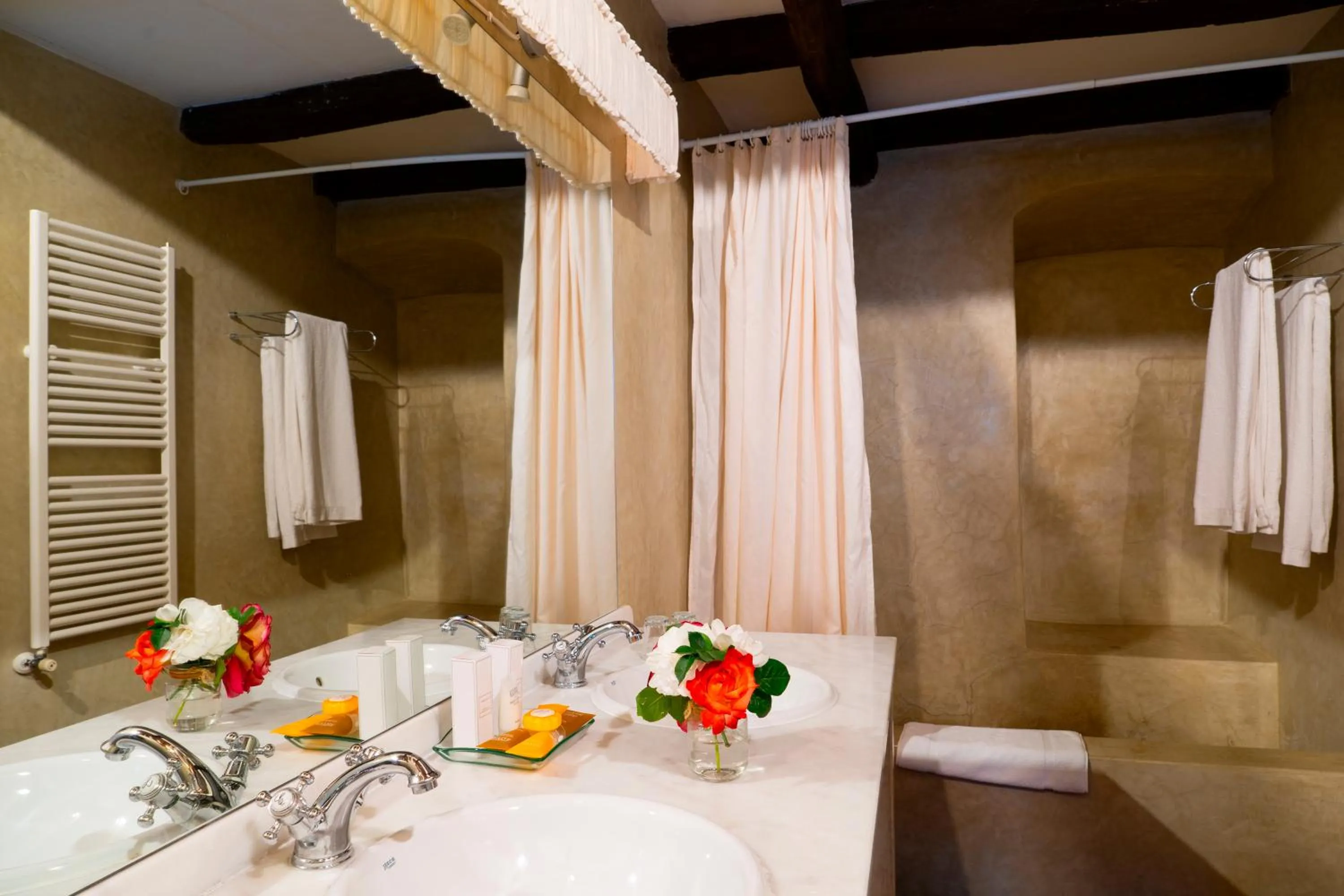 Bathroom in Hotel Boutique Molino del Arco